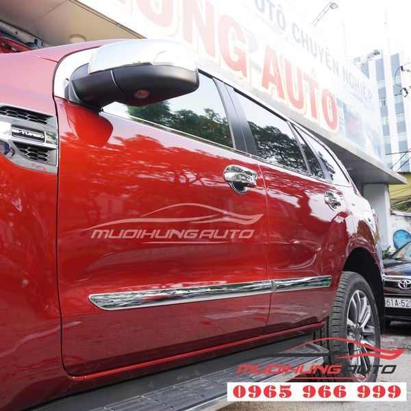 Nẹp hông zin theo xe Ford Everest 2019 chính hãng 05