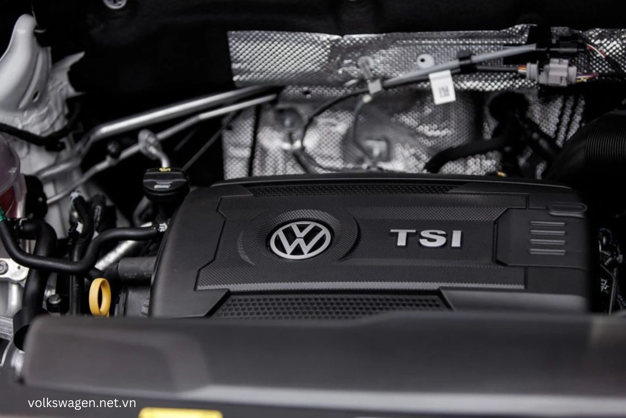 Volkswagen Teramont 2025 hoạt động mạnh mẽ với động cơ 4 xy lanh
