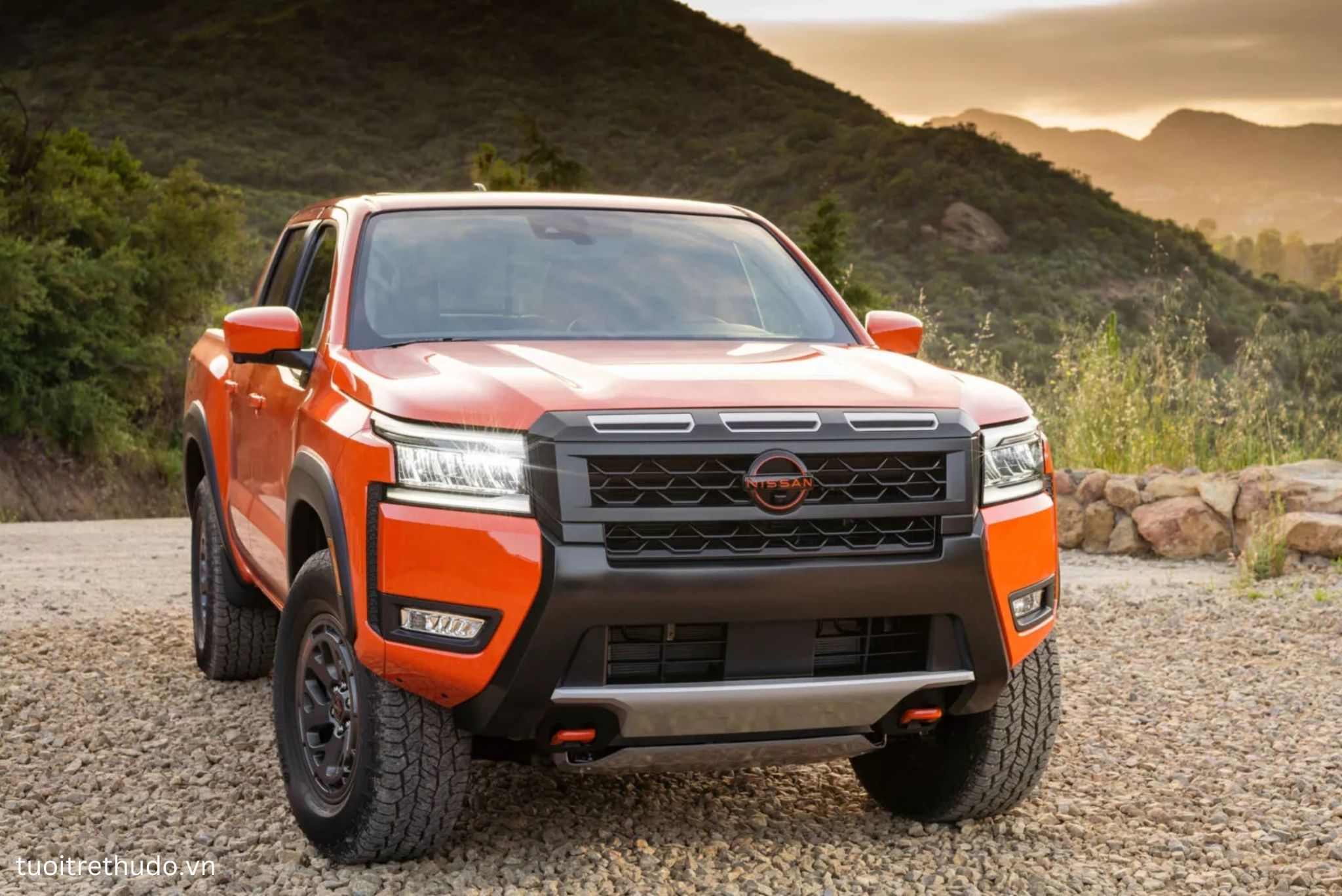 Nissan Navara 2025 - Đánh giá chung, thông số, giá lăn bánh mới nhất 3/2025