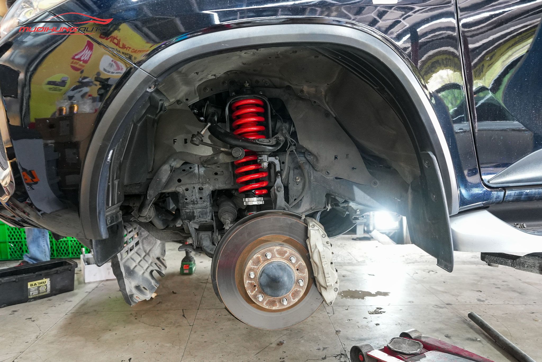 Lắp Phuộc Giảm Xóc YSS Cho Xe Toyota Fortuner 2020