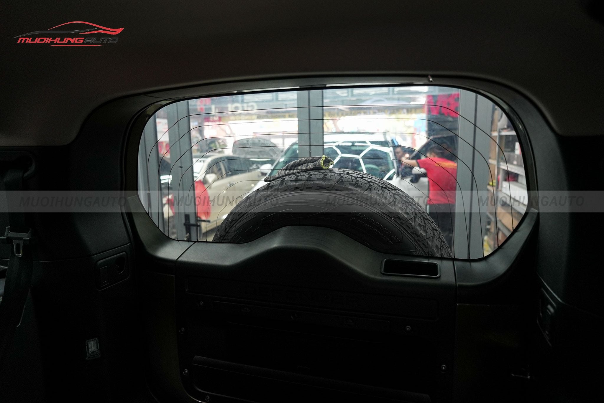 Phim cách nhiệt 3M cho xe Land Rover Defender 2024