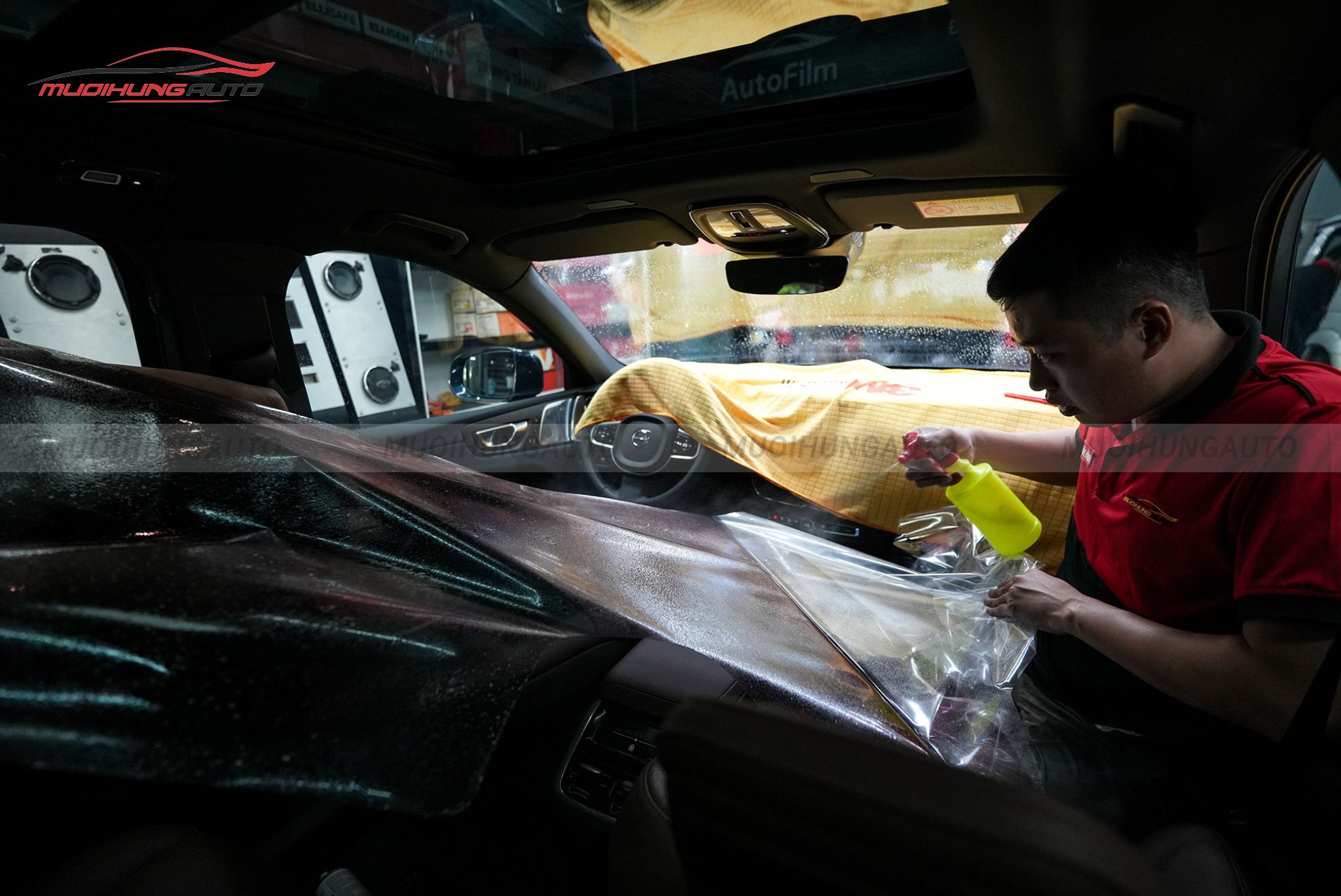 Phim cách nhiệt 3M xe Volvo B6