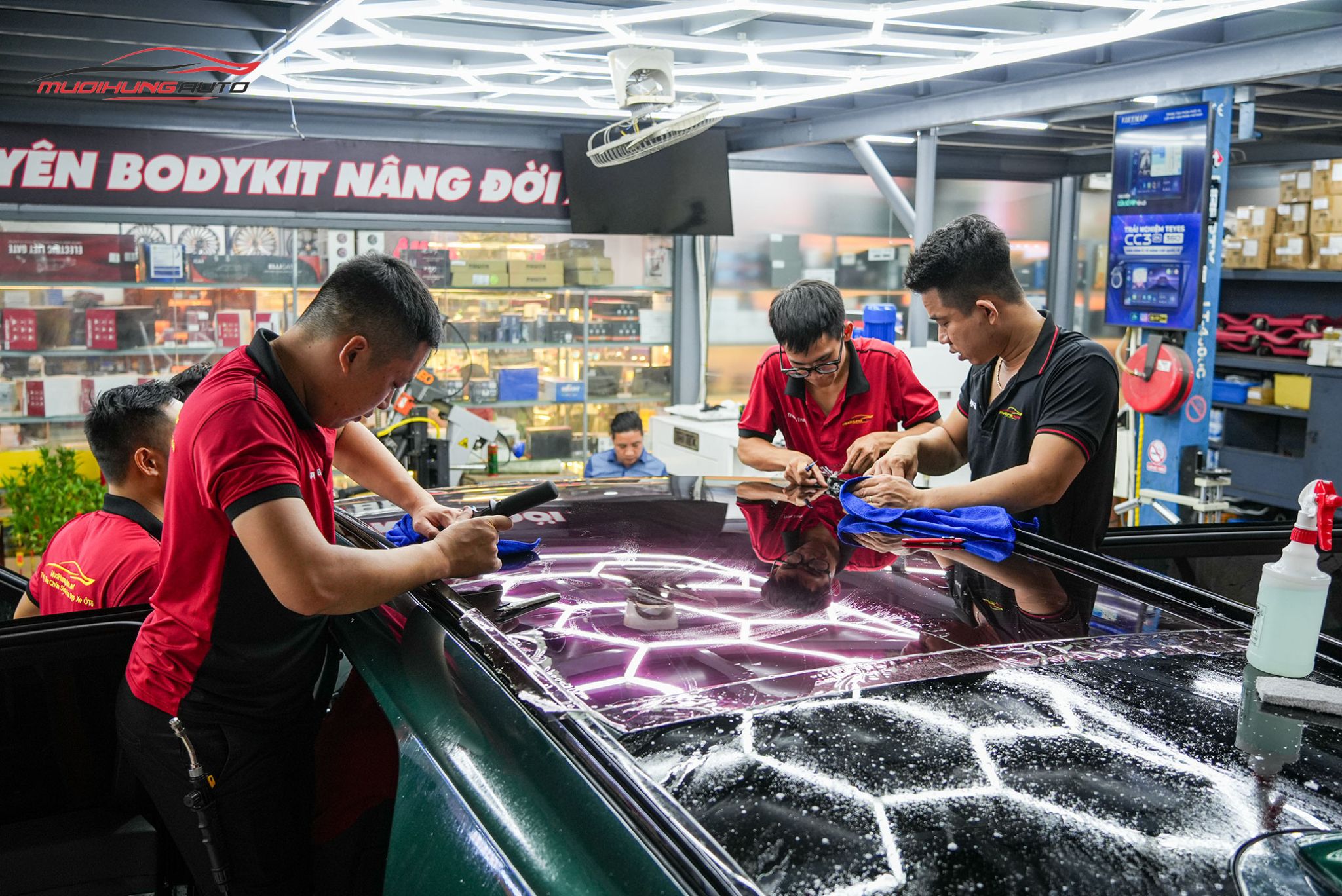 Phim PPF TPU SUNROOF cách nhiệt cửa sổ trời cho Vinfast VF9 2024