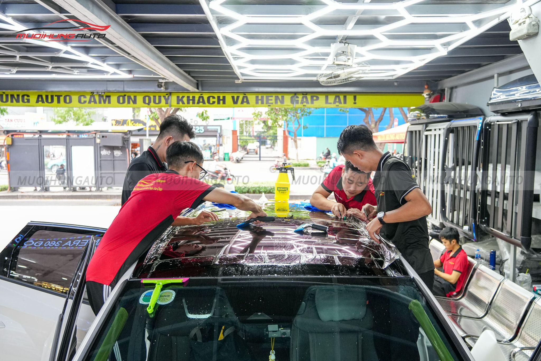 Dán phim PPF TPU Sunroof cách nhiệt cửa sổ trời cho xe Hyundai Tucson 2024