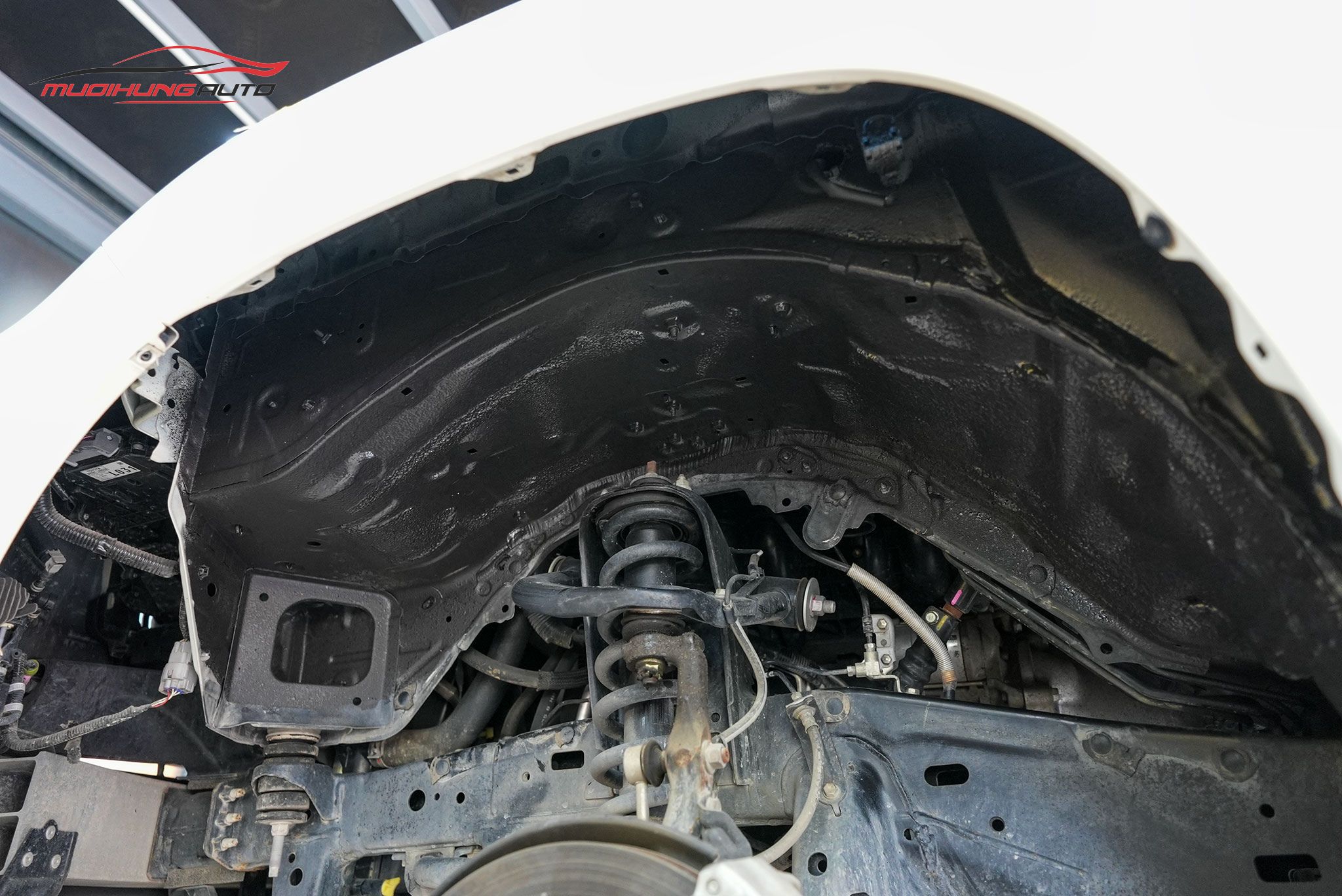 Phủ Gầm Xe Land Cruiser Prado 2020