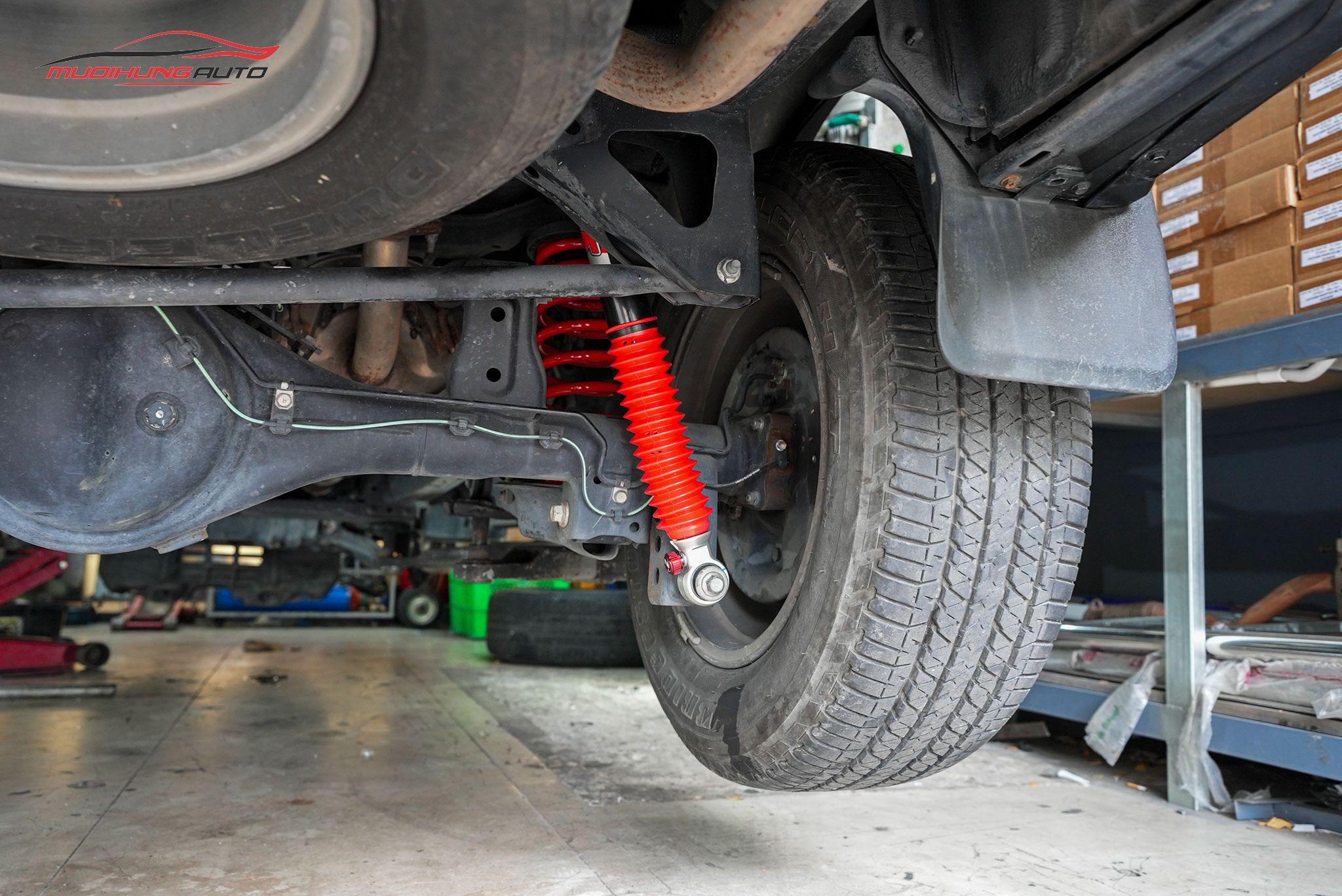Lắp Phuộc Giảm Xóc YSS Cho Xe Toyota Fortuner 2020