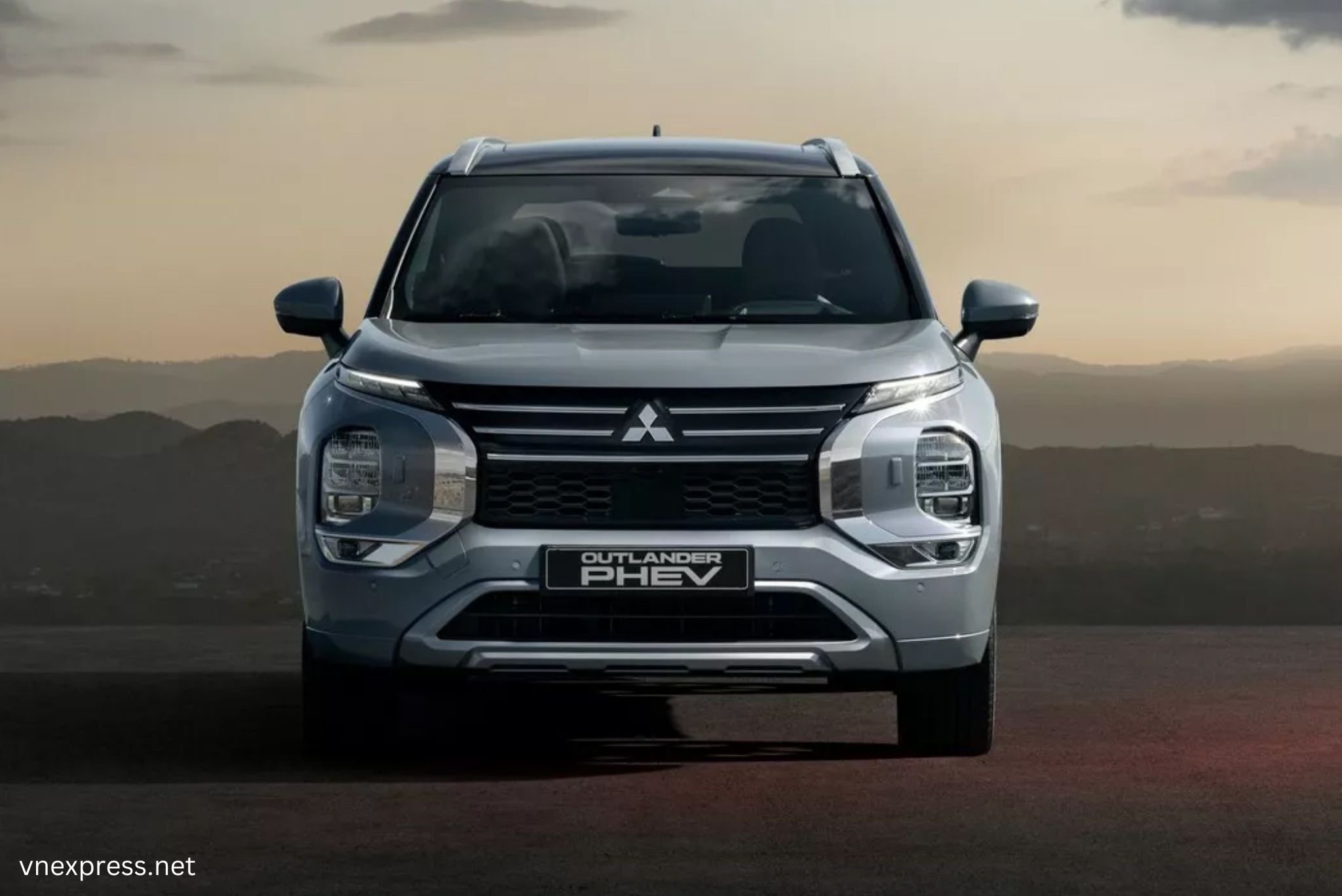 Mitsubishi Outlander 2025 - Đánh Giá Chung, Thông Số, Giá Lăn Bánh Mới Nhất 5/2025