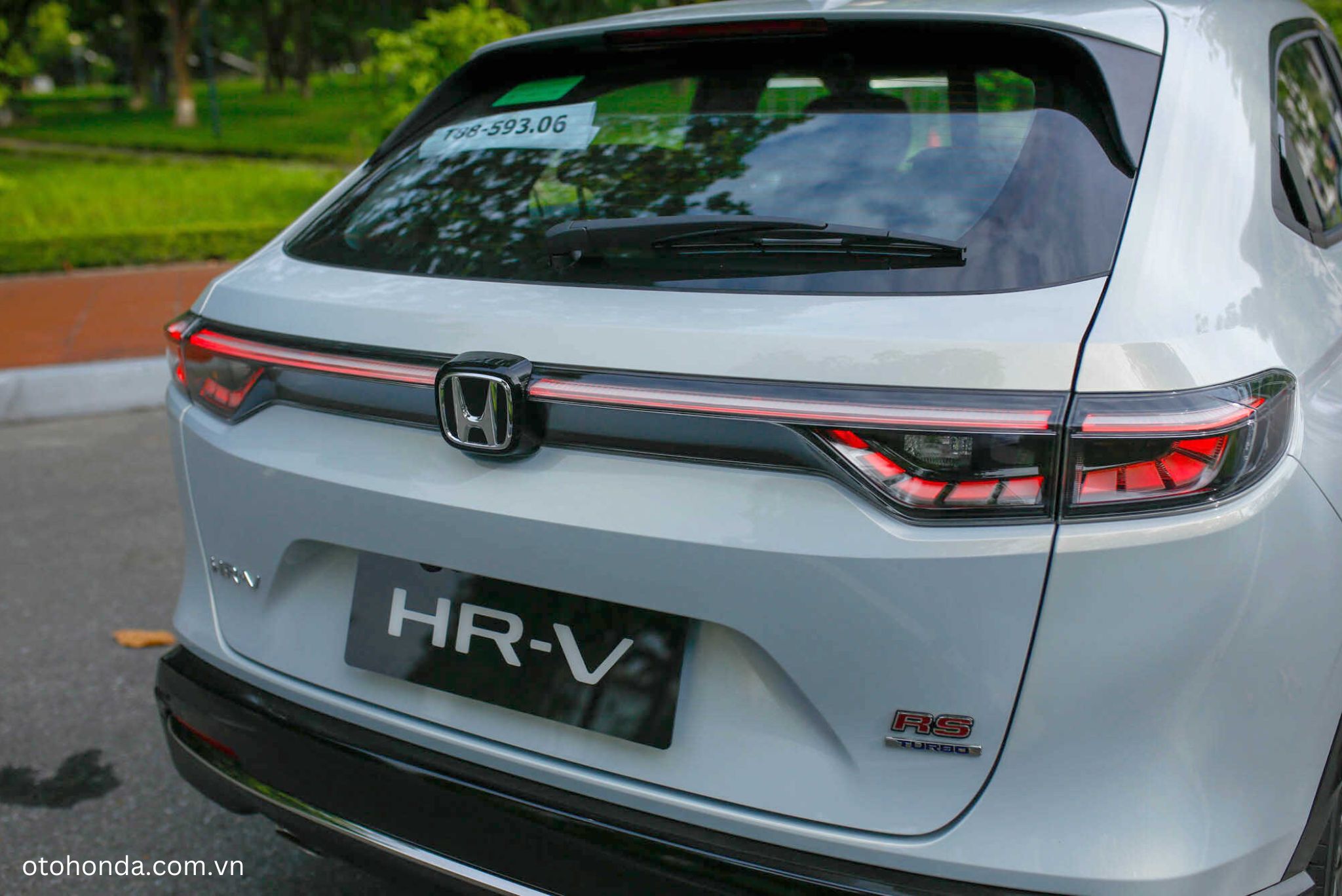 Honda HR-V 2025 trang bị ống xả đơn bên phải
