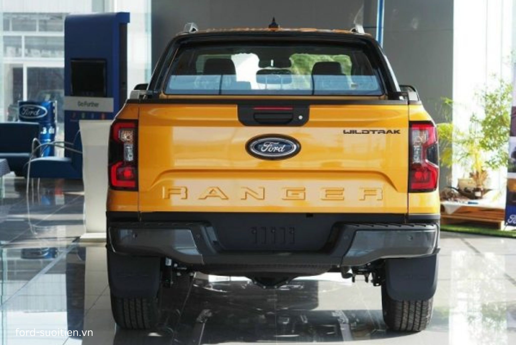 Ford Ranger 2025 nâng cấp thiết kế đuôi xe