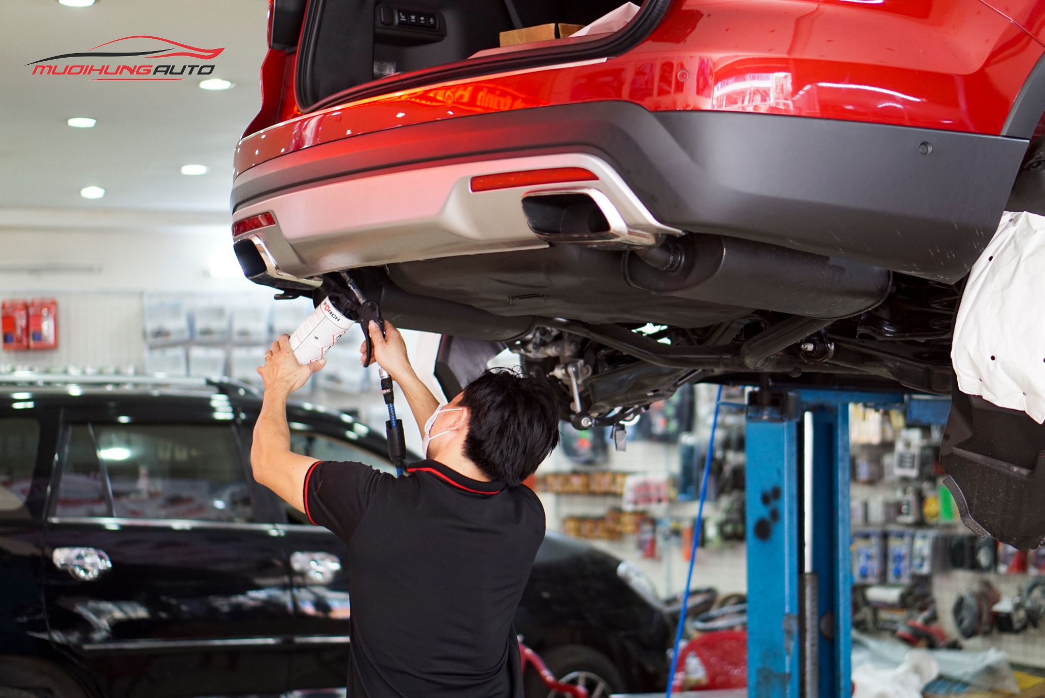 Phủ Gầm Xe Ford Explorer