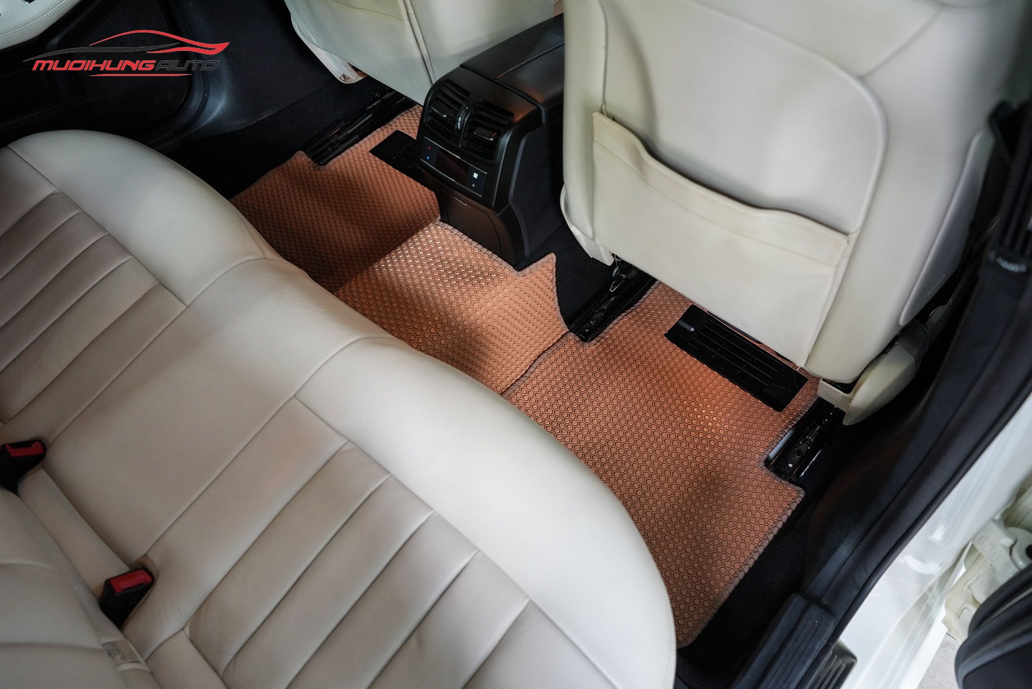 Thảm lót chân Kata cho Mercedes E250 2015