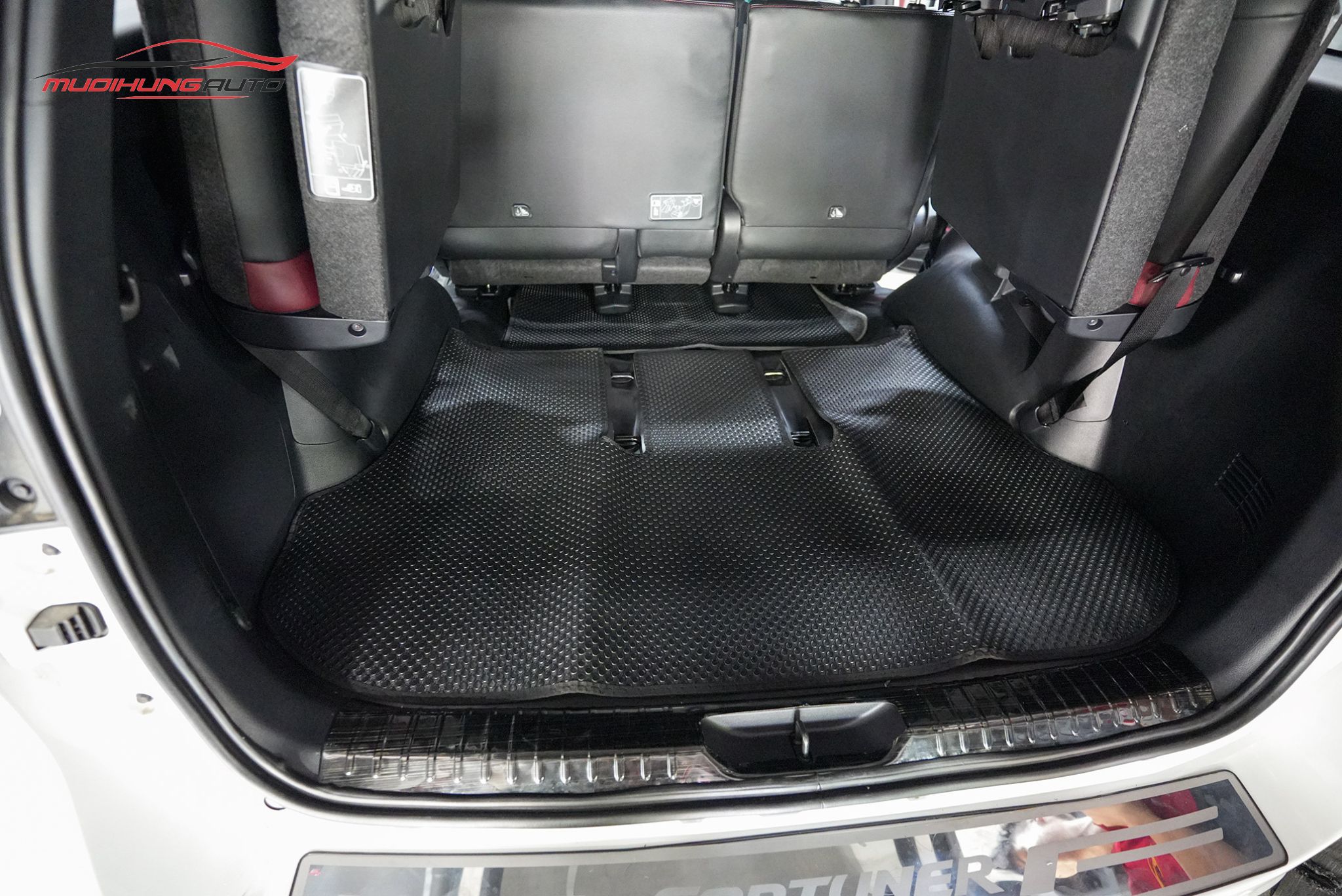 Thảm lót chân Kata cho Toyota Fortuner 2020 - 2022