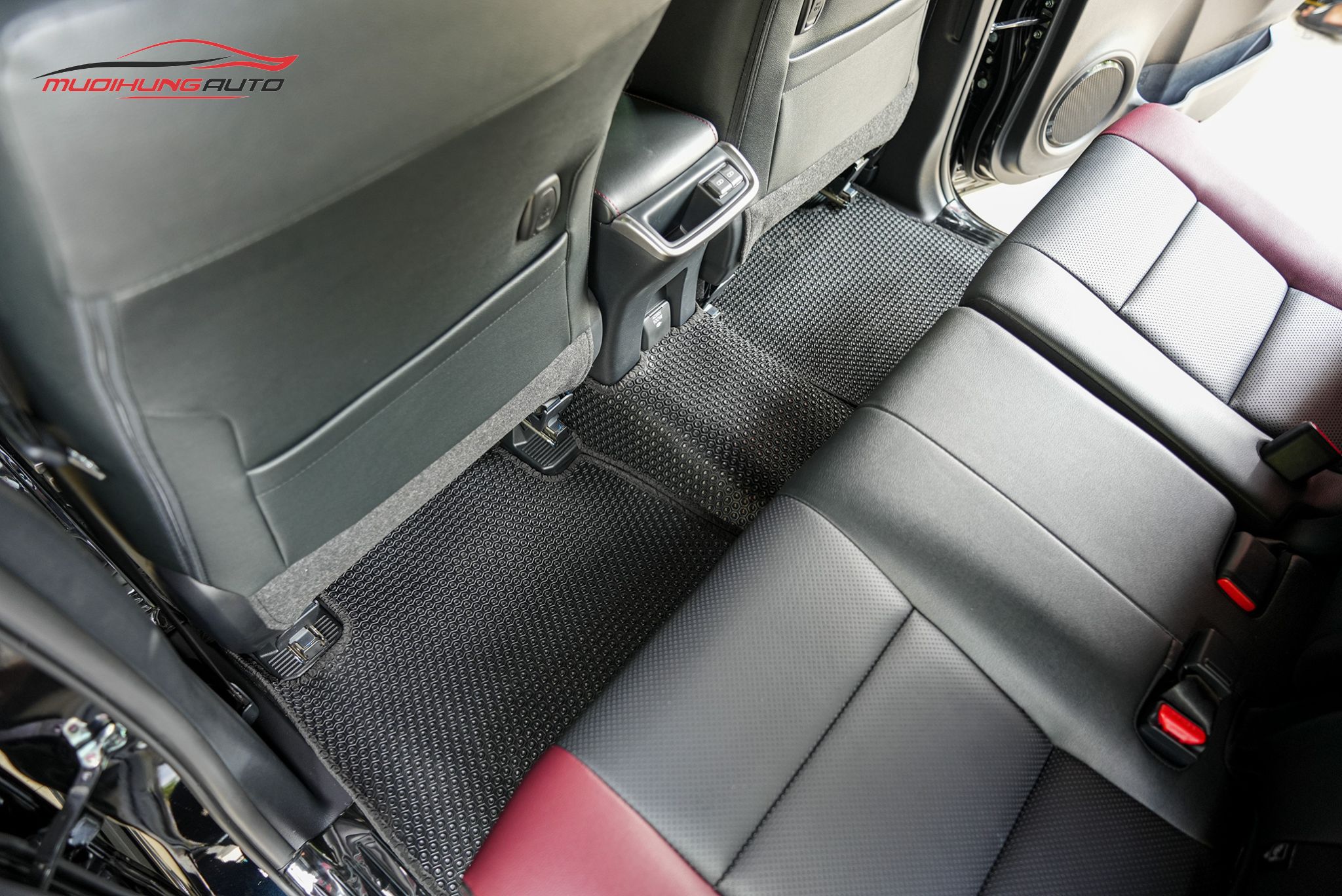 Thảm lót chân Kata cho Toyota Fortuner 2022