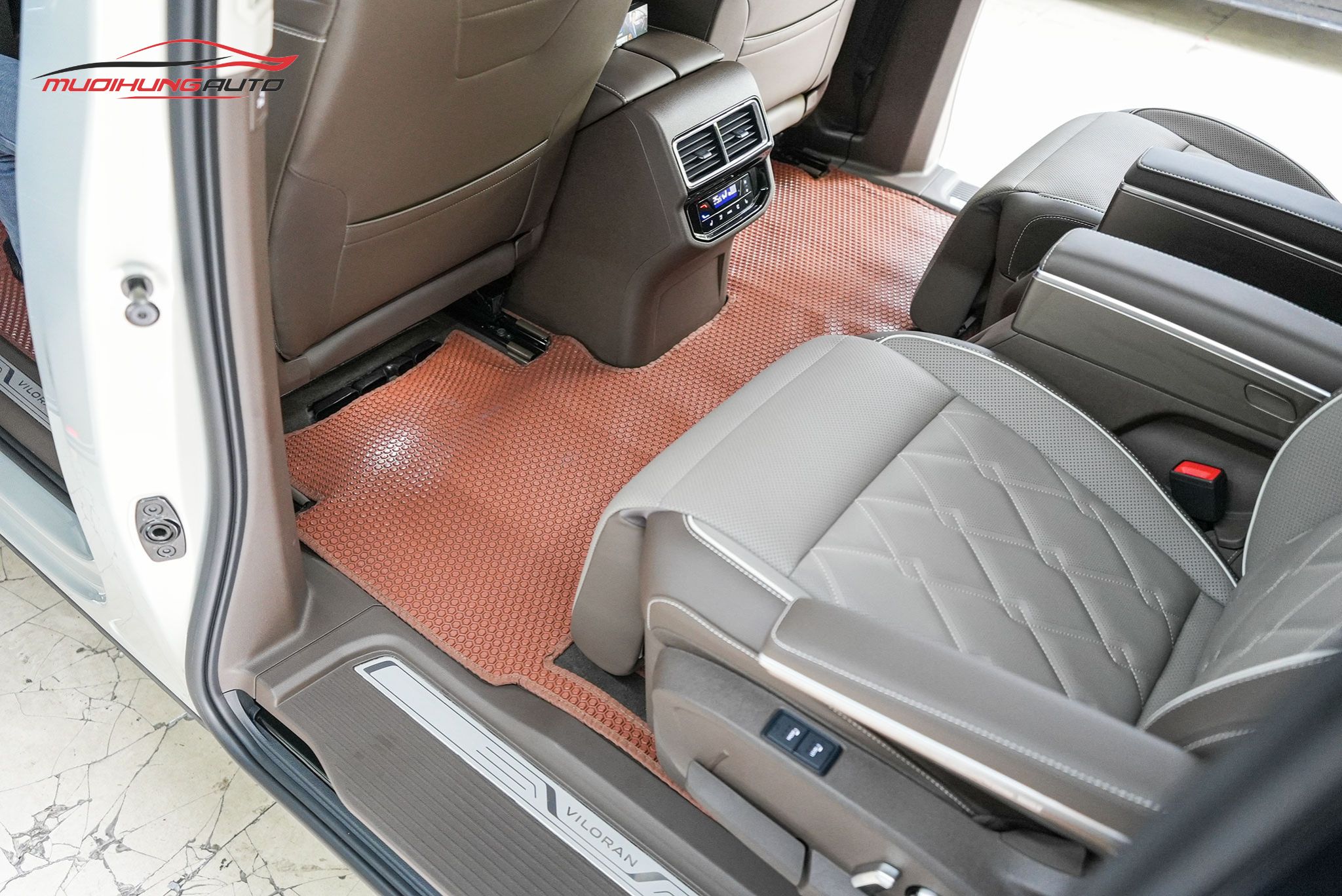 Thảm lót chân Kata cho xe Volkswagen Viloran 2024
