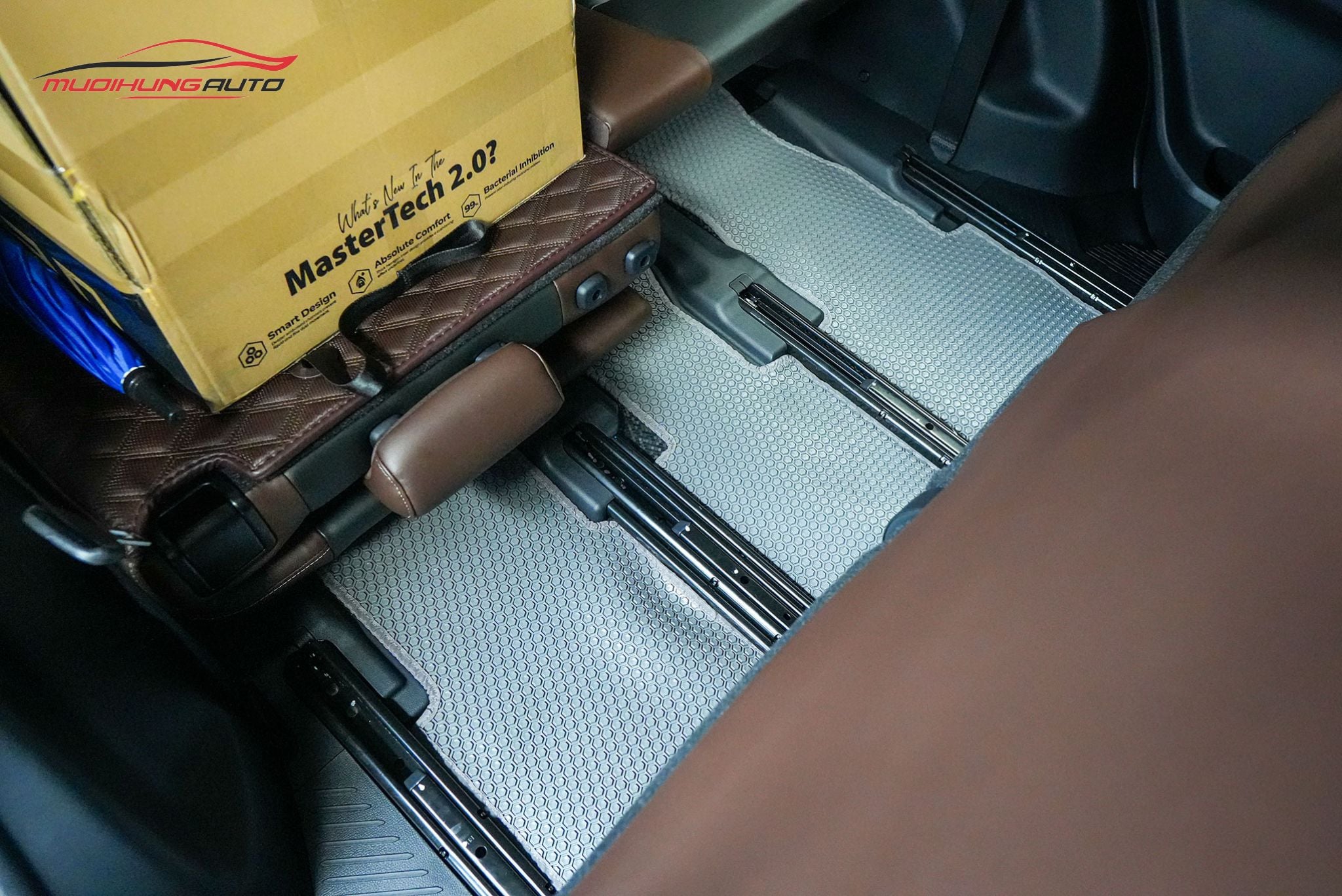 Thảm lót chân Kata ô tô Toyota Innova Cross 2024