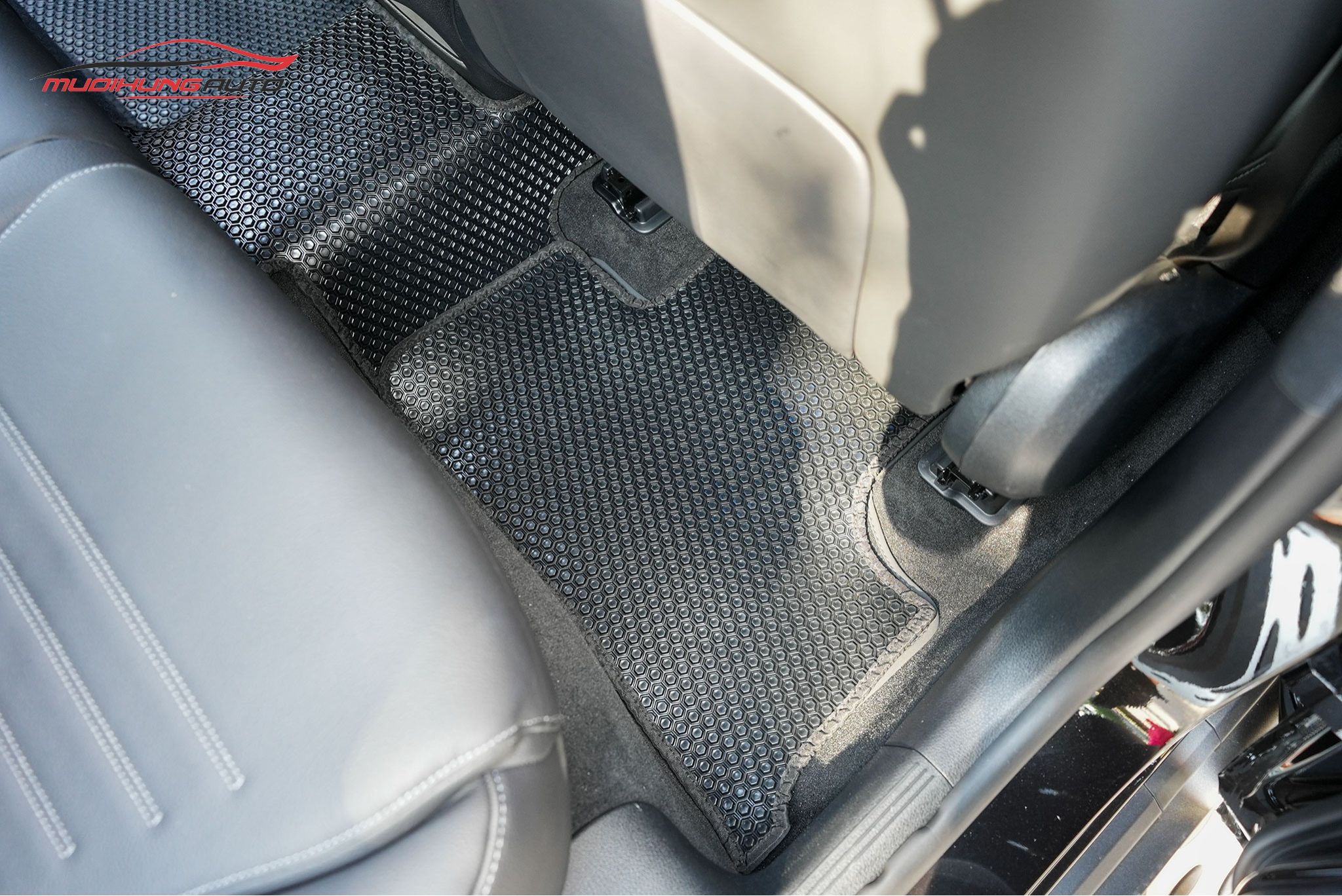 Thảm lót chân Kata xe Mercedes C300 2023