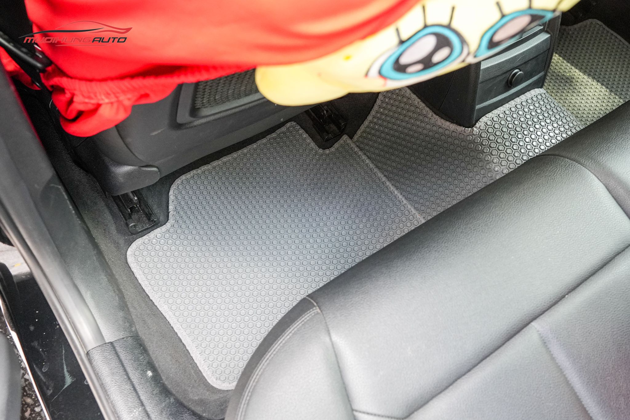 Thảm lót sàn Kata cho BMW 320i 2018