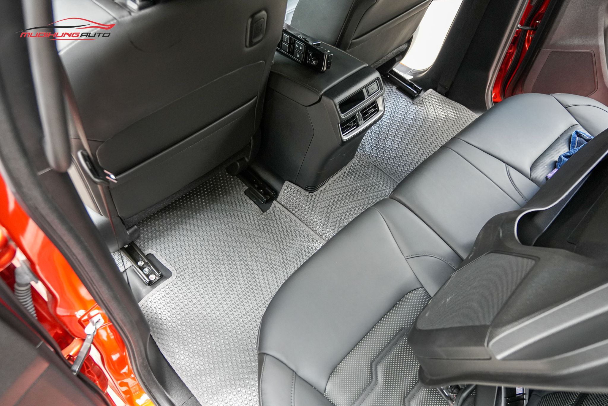 Thảm lót sàn Kata cho Isuzu D-Max 2023