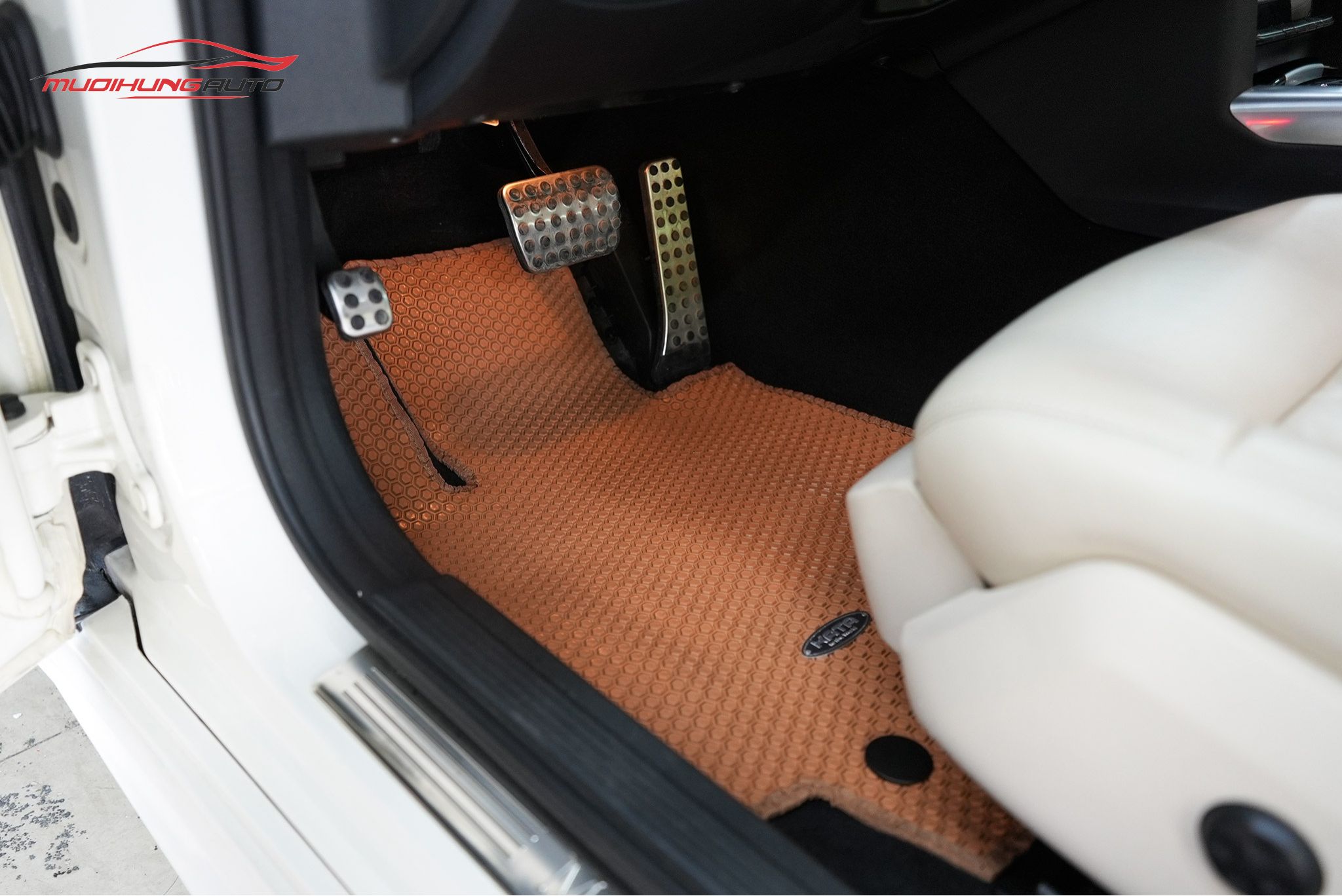 Thảm lót sàn Kata cho xe Mercedes E250 2015