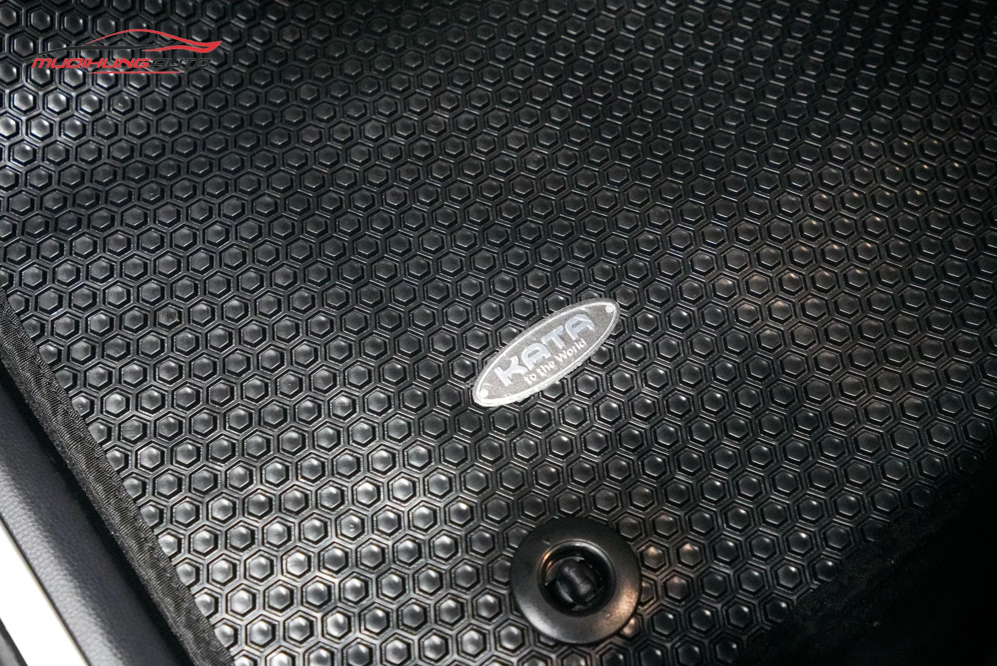 Thảm lót sàn Kata cho ô tô Toyota Land Cruiser LC300 2024