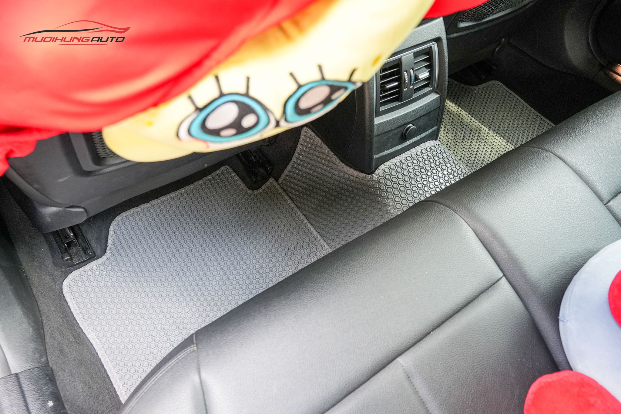 Thảm lót sàn Kata cho xe BMW 320i 2018