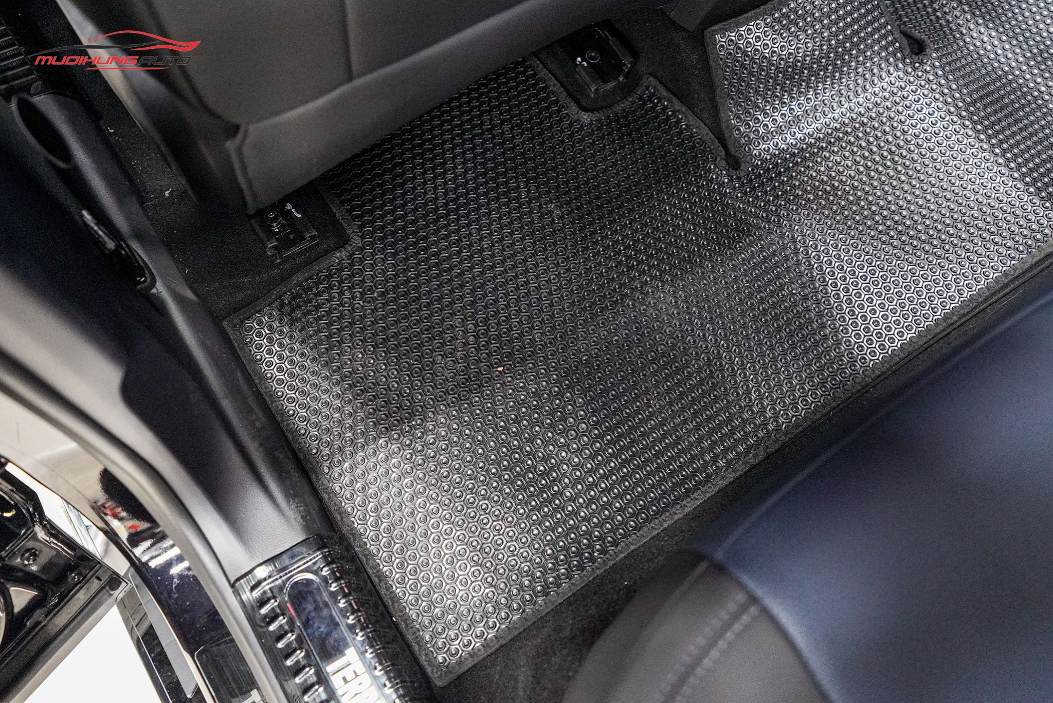 Thảm lót sàn Kata Ford Territory