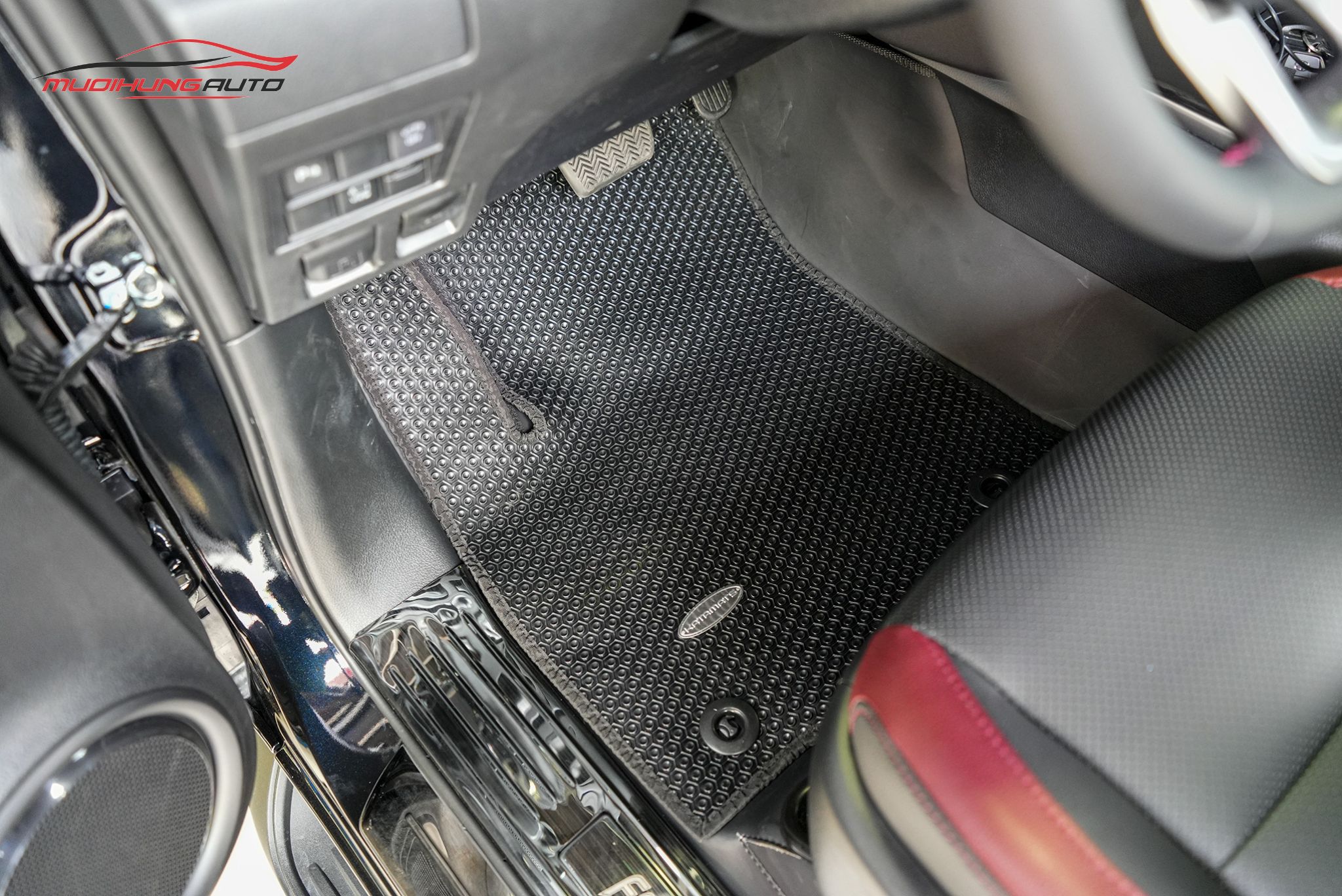 Thảm lót sàn Kata ô tô Toyota Fortuner 2022