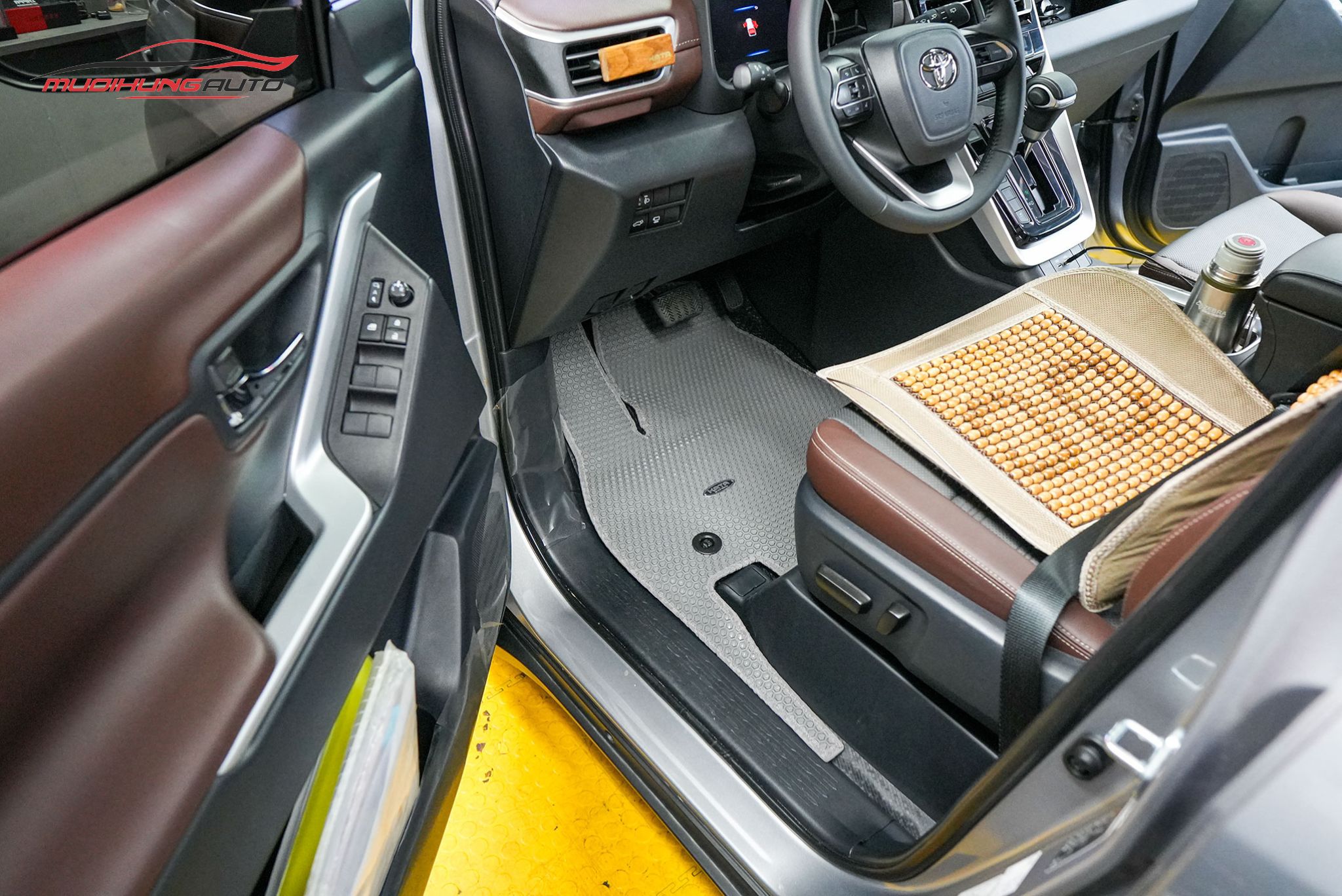 Thảm lót sàn Kata ô tô Toyota Innova Cross 2024