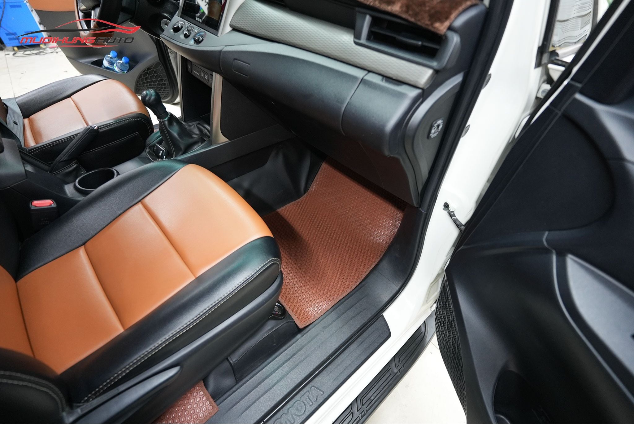 Thảm lót sàn Kata xe Toyota Innova 2020