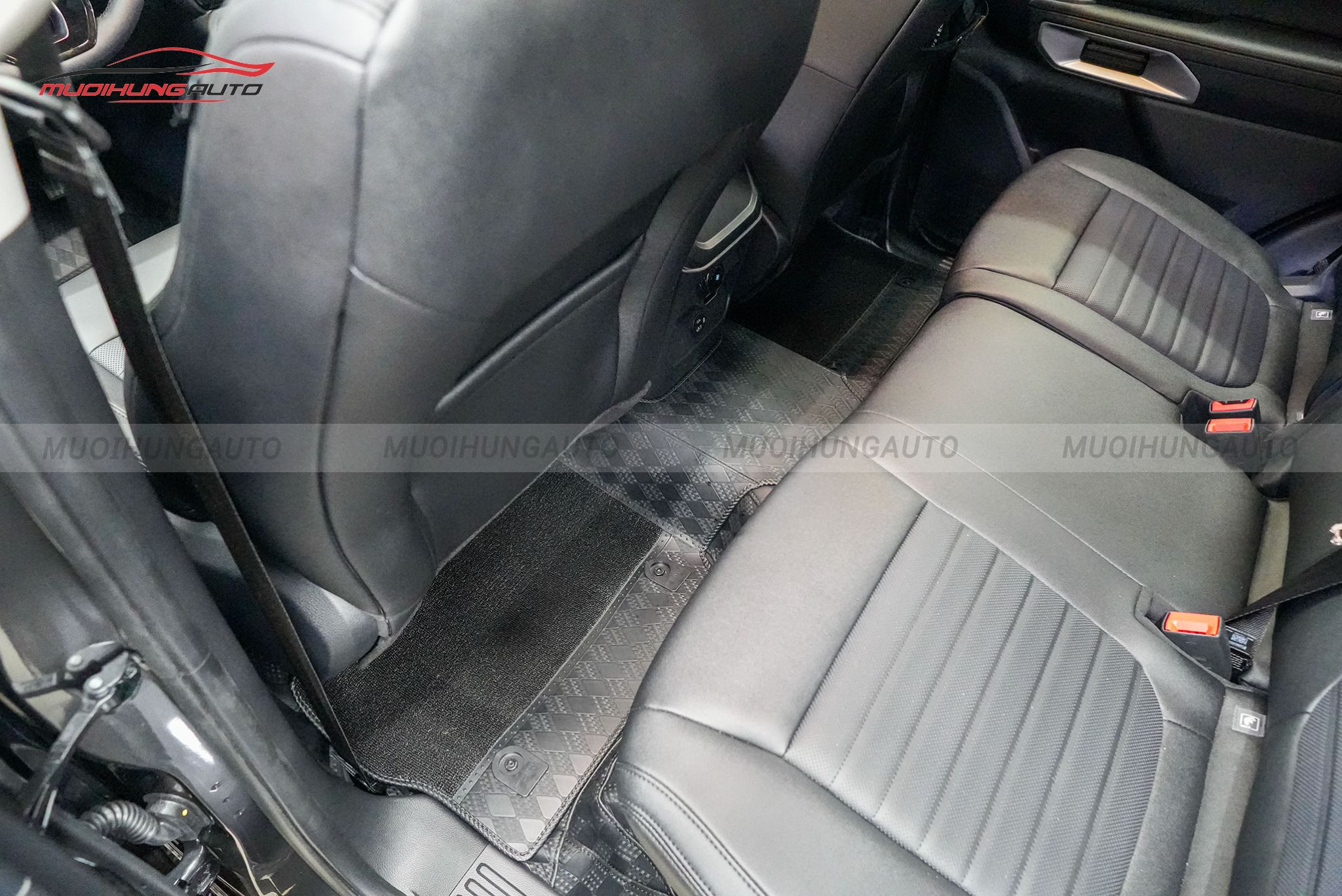 Thảm lót sàn Lavor cho Ford Everest 2024