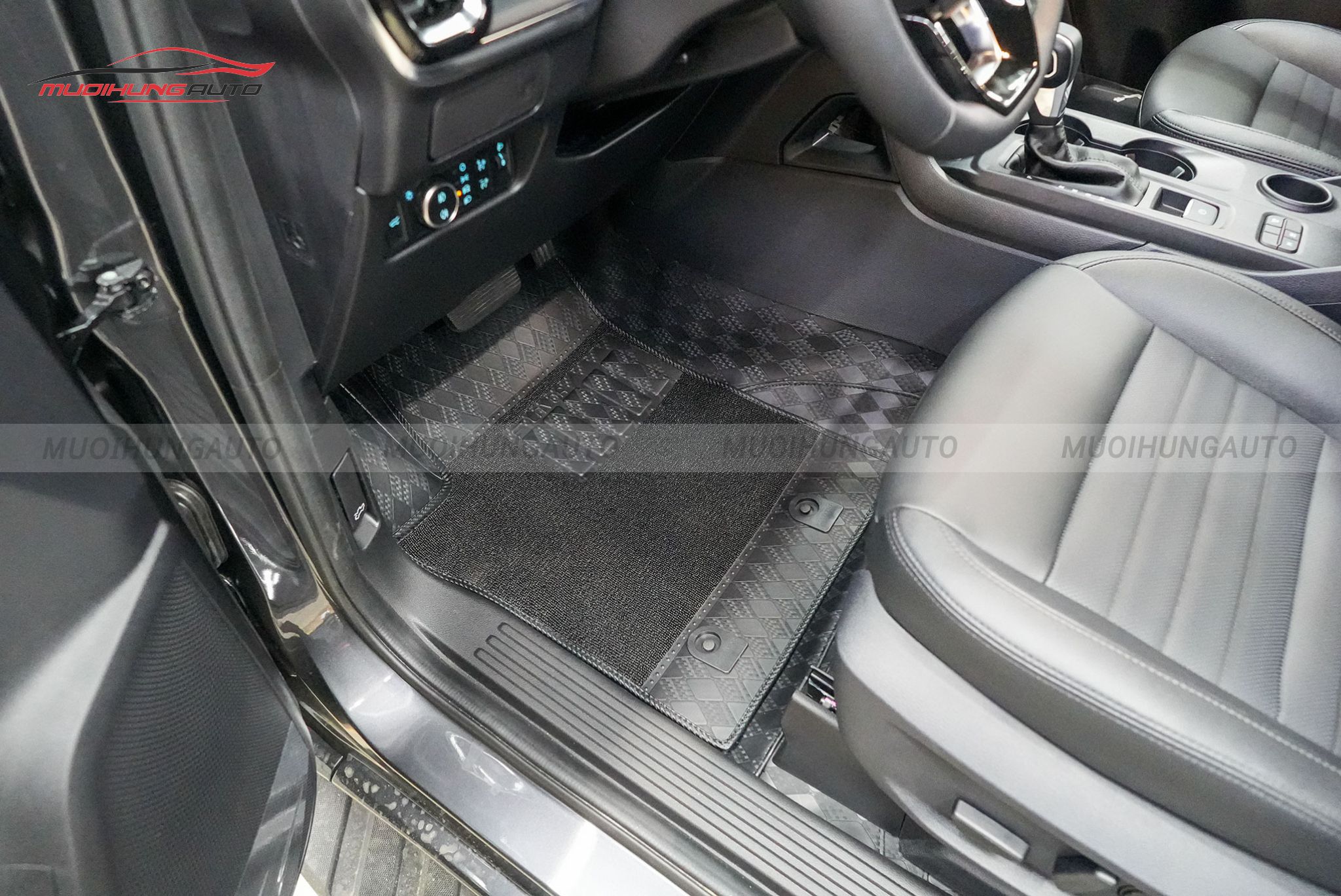 Thảm lót sàn Lavor cho ô tô Ford Everest 2024