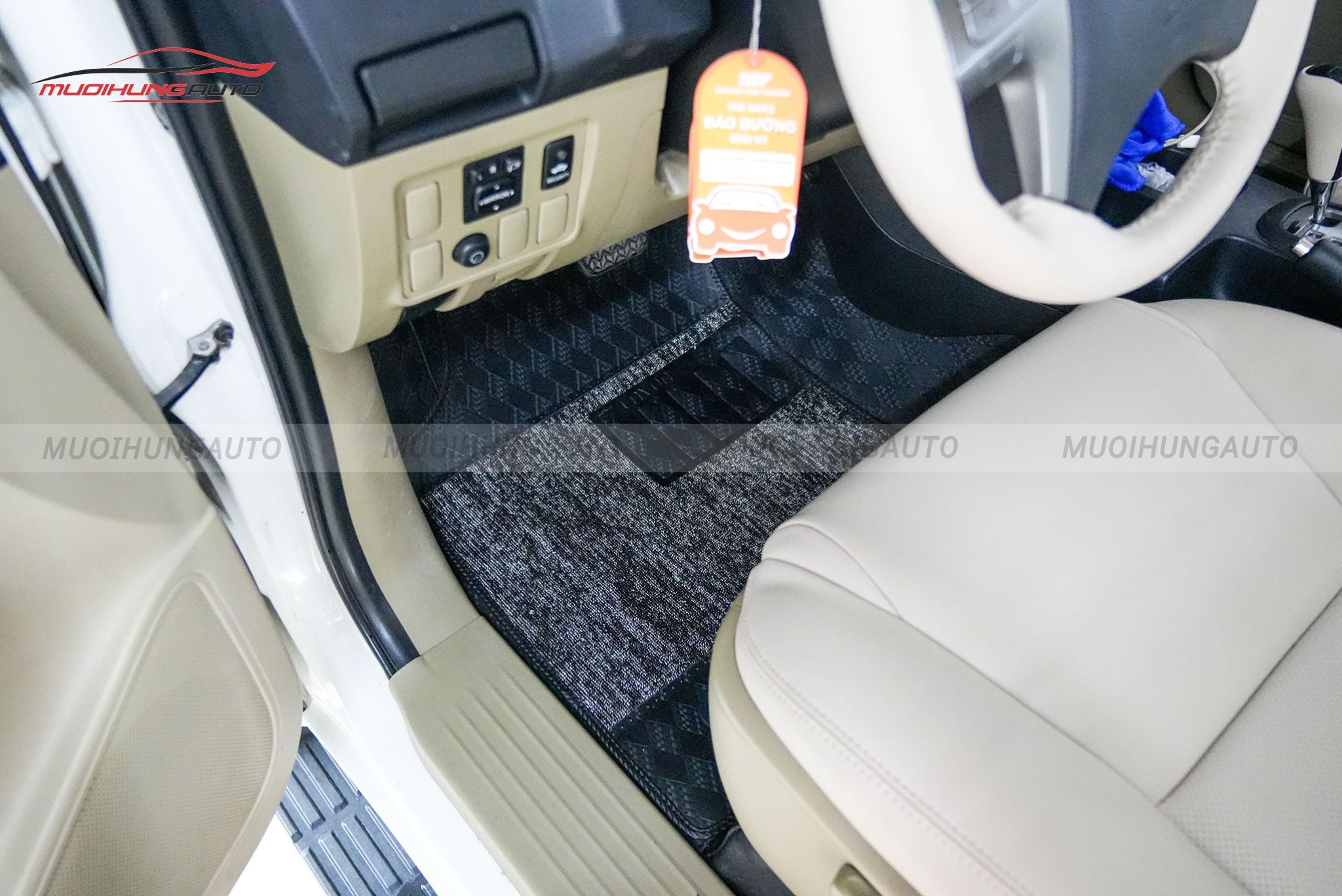 Thảm lót sàn Lavor cho ô tô Toyota Fortuner 2015