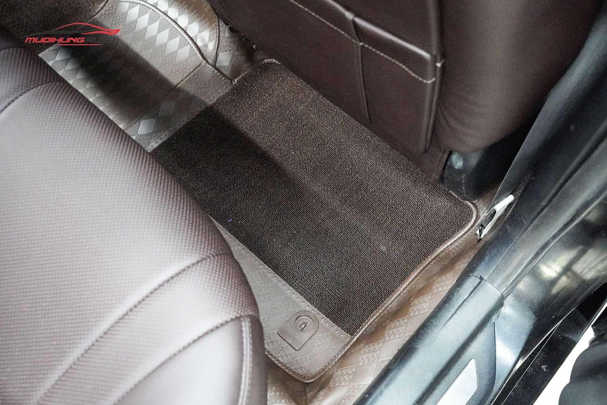 Thảm lót sàn Lavor cho Toyota Camry