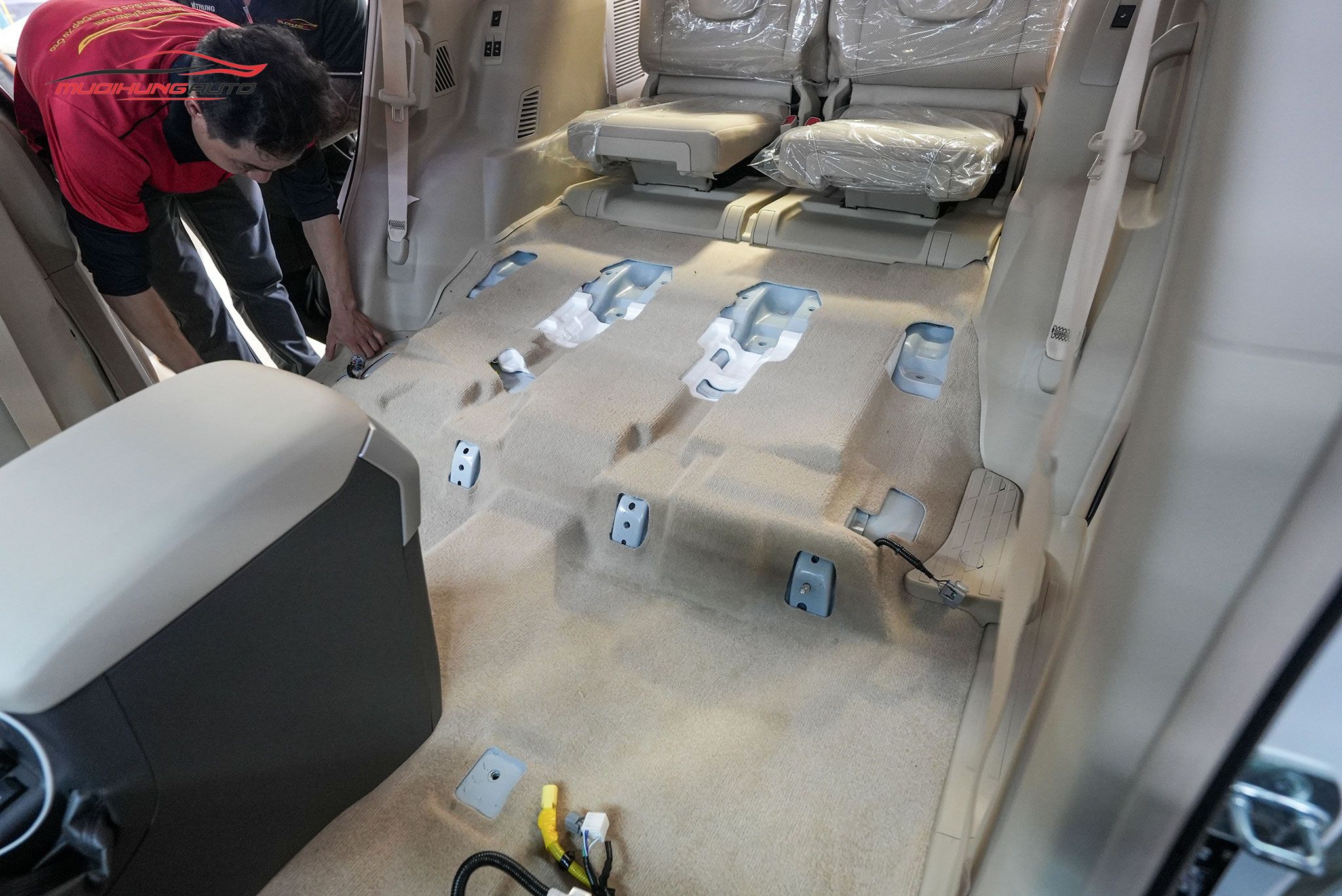Thảm lót sàn Lavor cho Toyota Land Cruiser Prado