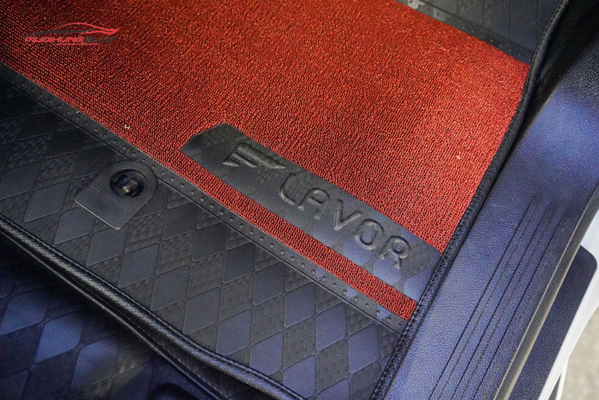 Thảm lót sàn Lavor cho xe hơi Lexus LX570