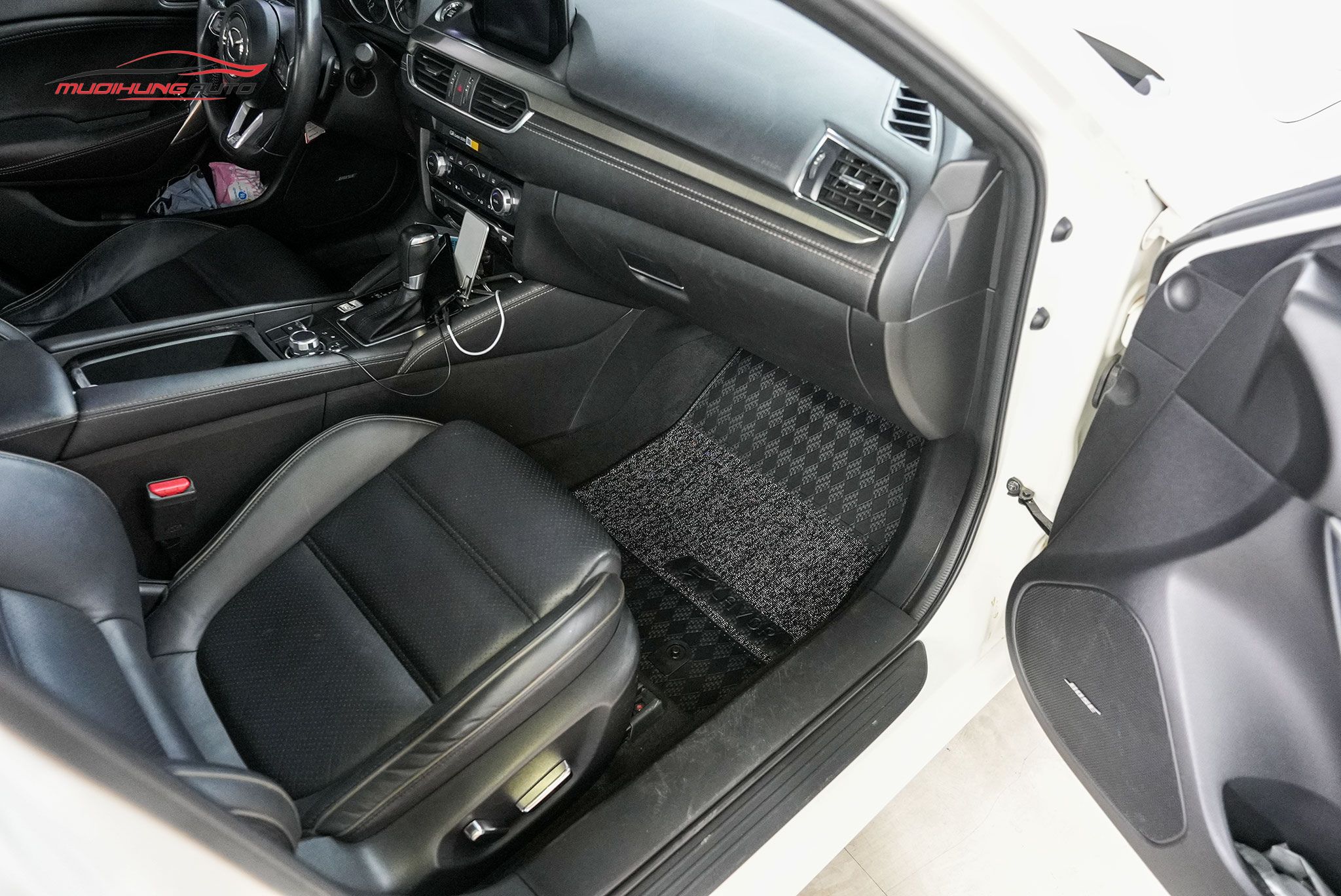 Thảm lót sàn Lavor cho xe Mazda 6