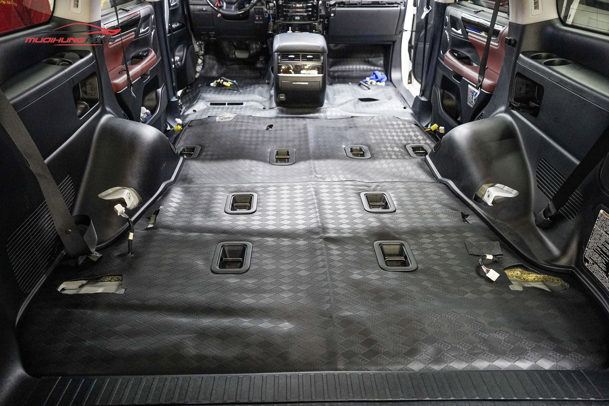 Thảm lót sàn Lavor dành cho ô tô Lexus LX570