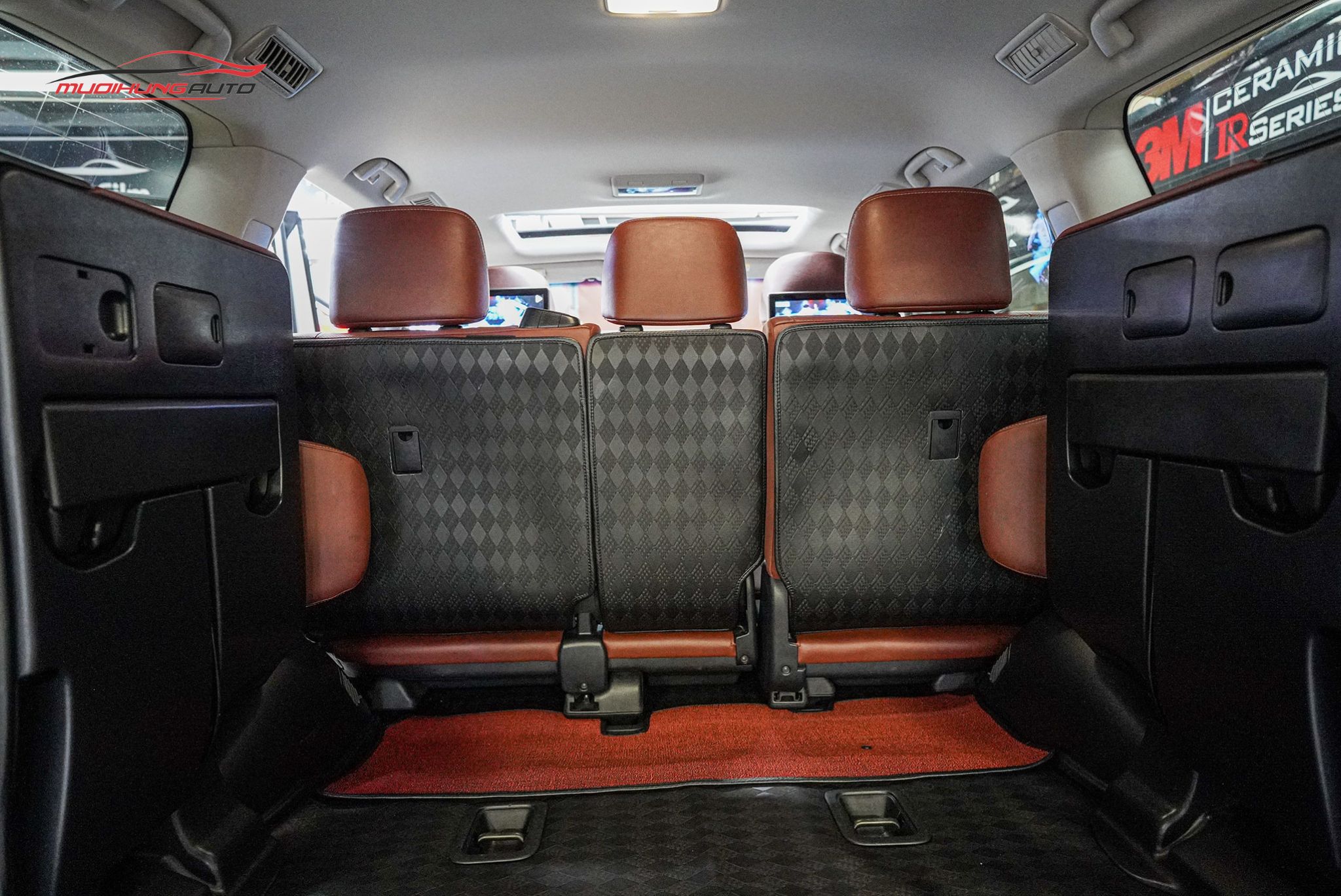 Thảm lót sàn Lavor dành riêng cho ô tô Lexus LX570