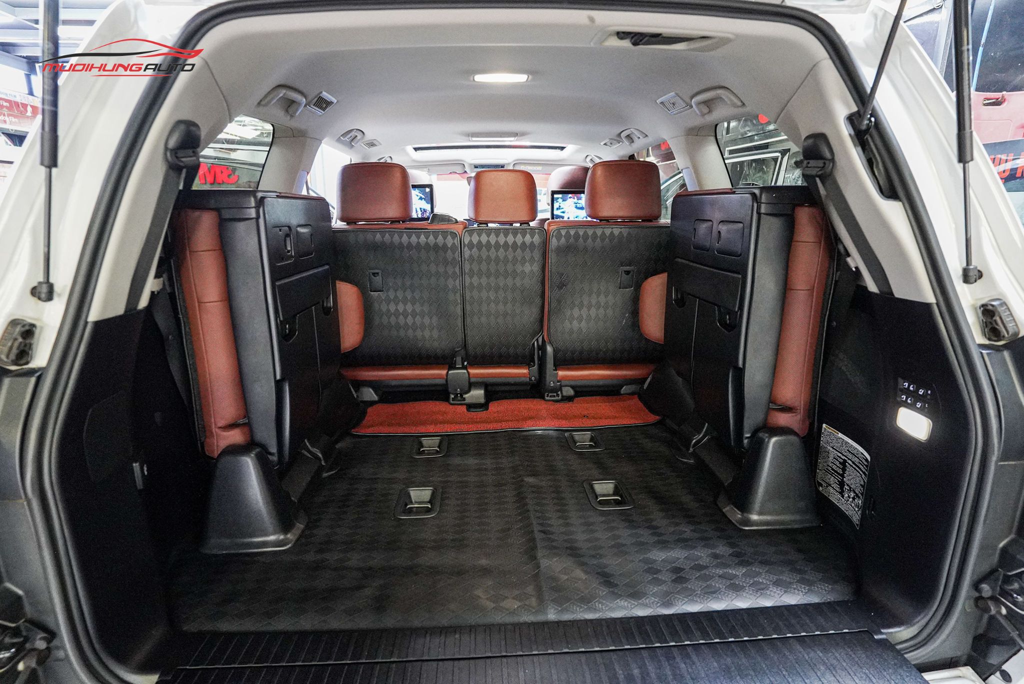 Thảm lót sàn Lavor dành riêng cho xe Lexus LX570