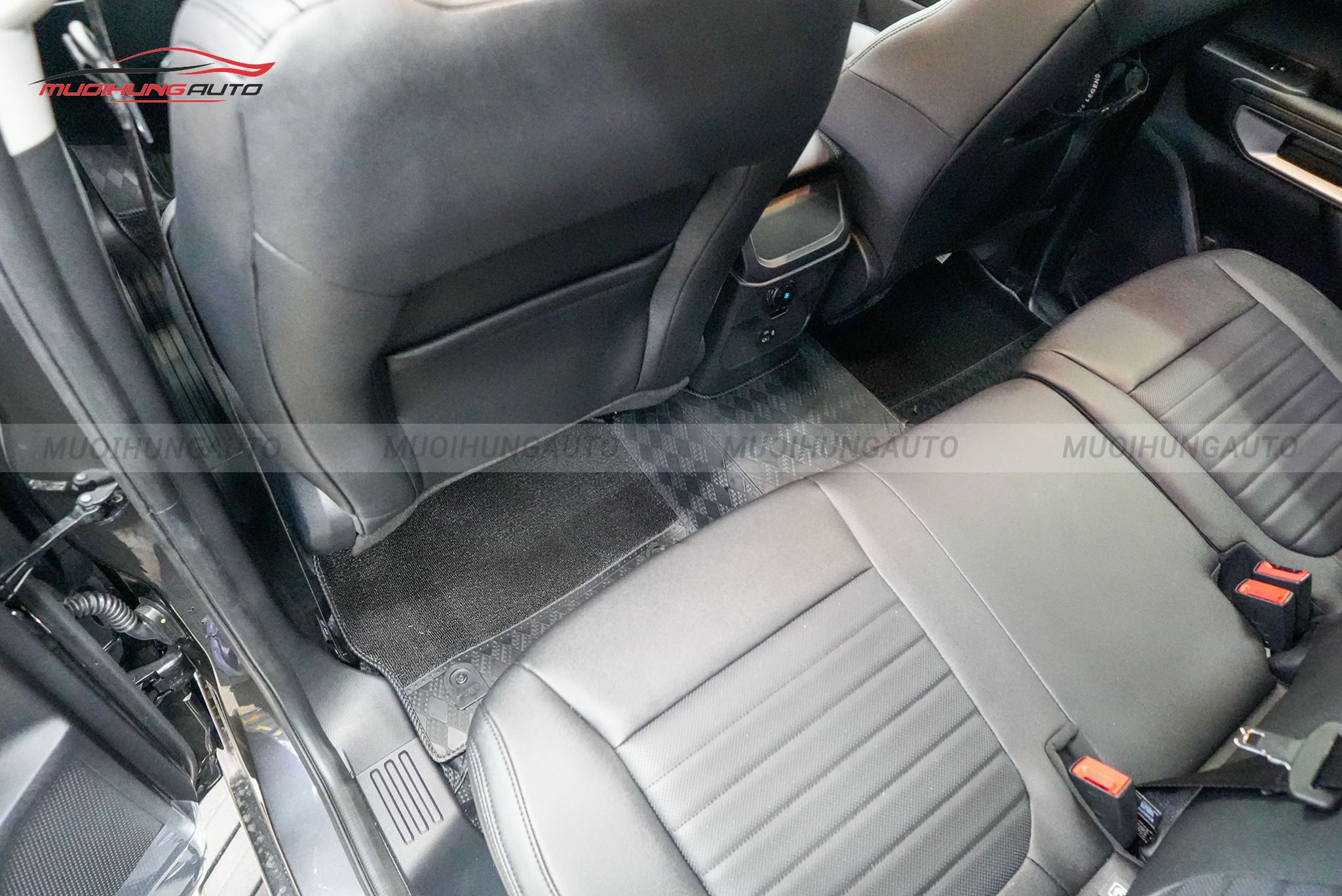 Thảm lót sàn Lavor Ford Everest 2024