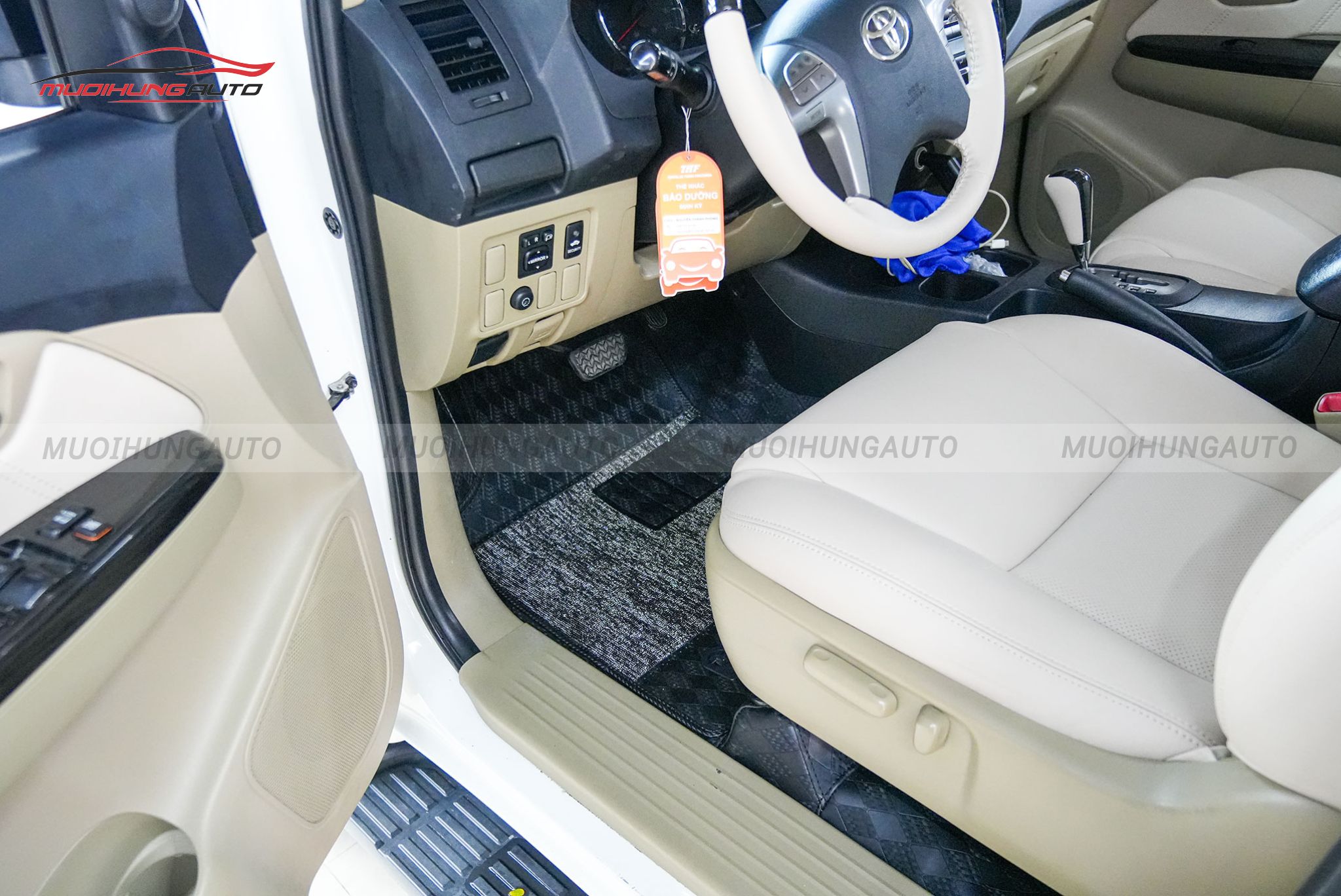 Thảm lót sàn Lavor ô tô Toyota Fortuner 2015