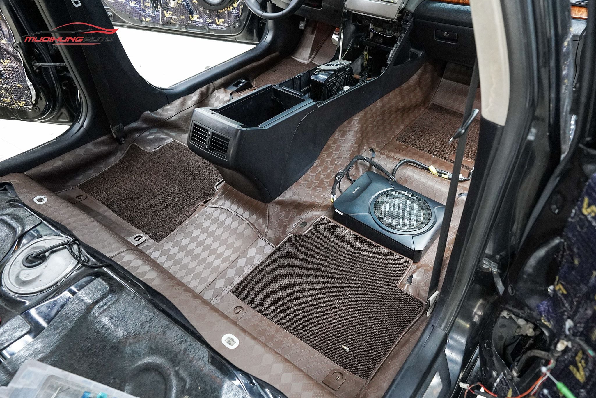 Thảm lót sàn Lavor xe Toyota Camry