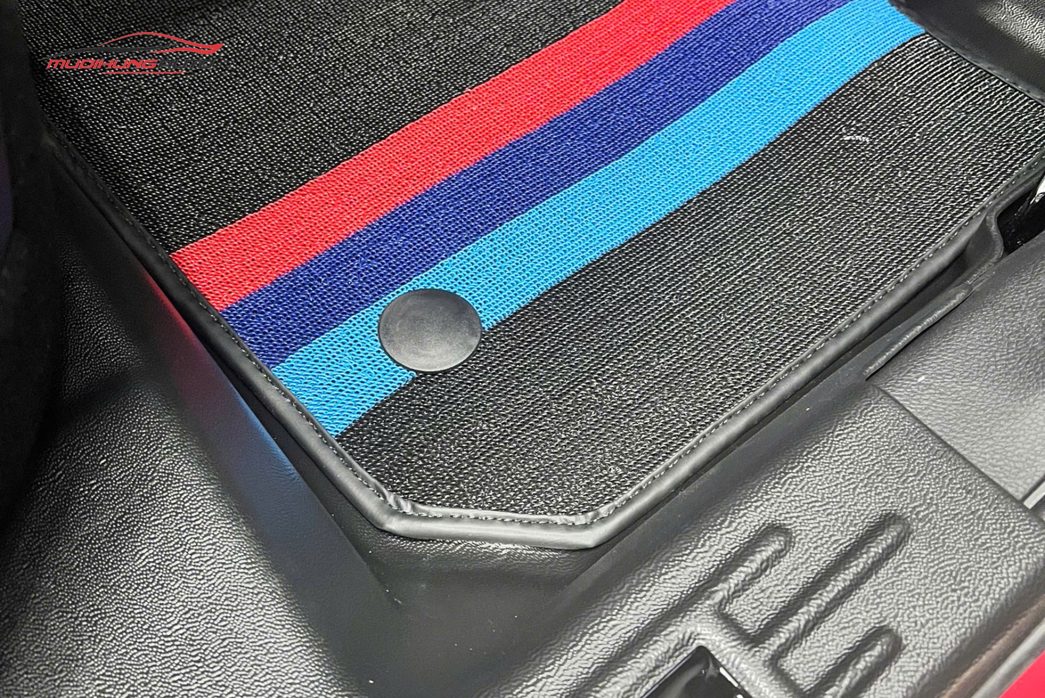 Thảm lót sàn Ncar cho Mitsubishi Xforce 2024