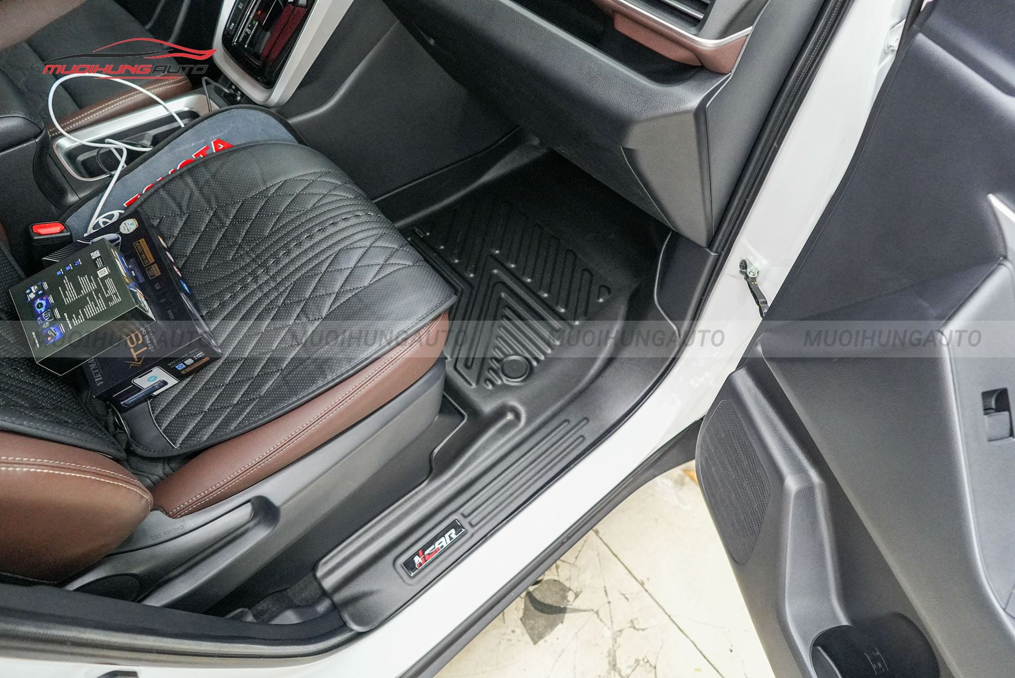 Thảm lót sàn Ncar xe Toyota Innova Cross 2024