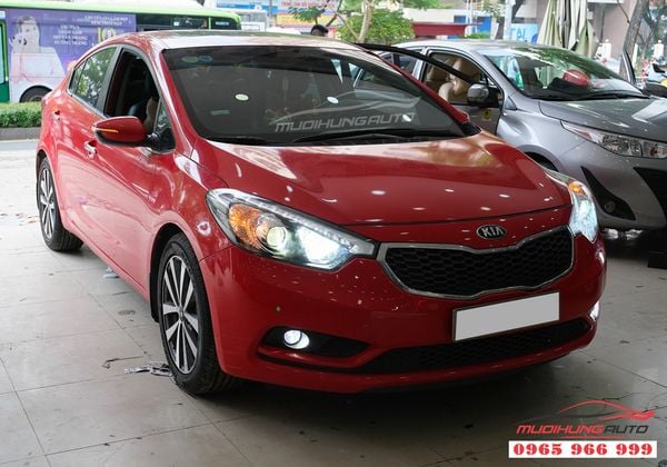Thay bóng Led Pha và độ bi gầm xe Kia K3 01