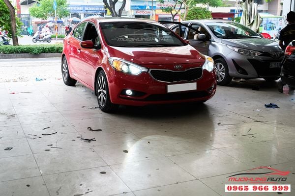 Thay bóng Led Pha và độ bi gầm xe Kia K3 08