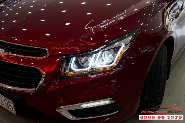 Thay đèn  pha nguyên cụm Chevrolet Cruze 2017 giá rẻ 05