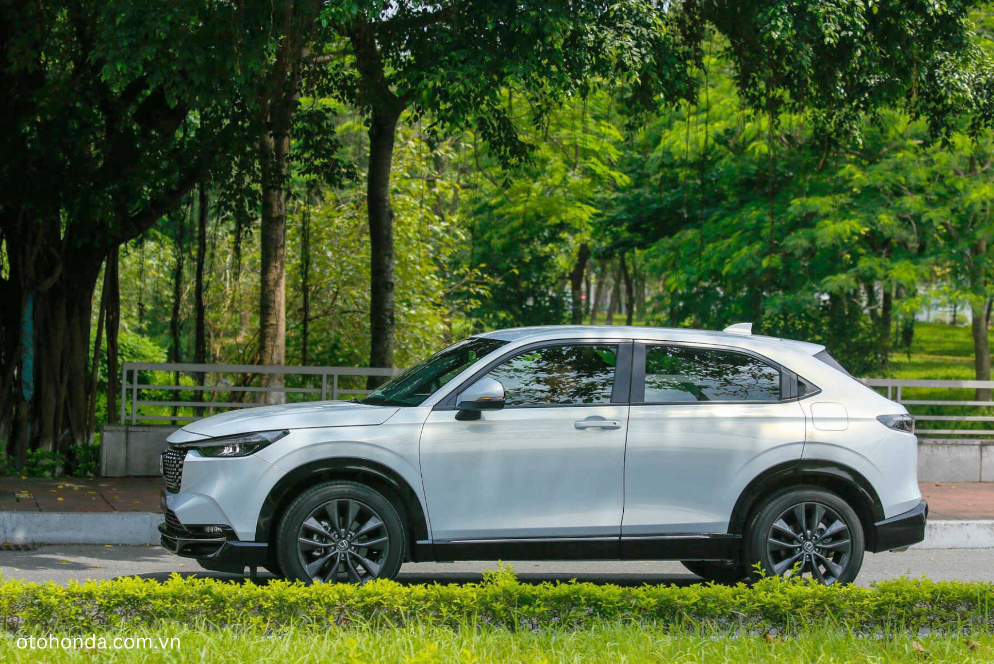 Honda HR-V 2025 thiết kế tay nắm cửa ở phía sau cột c