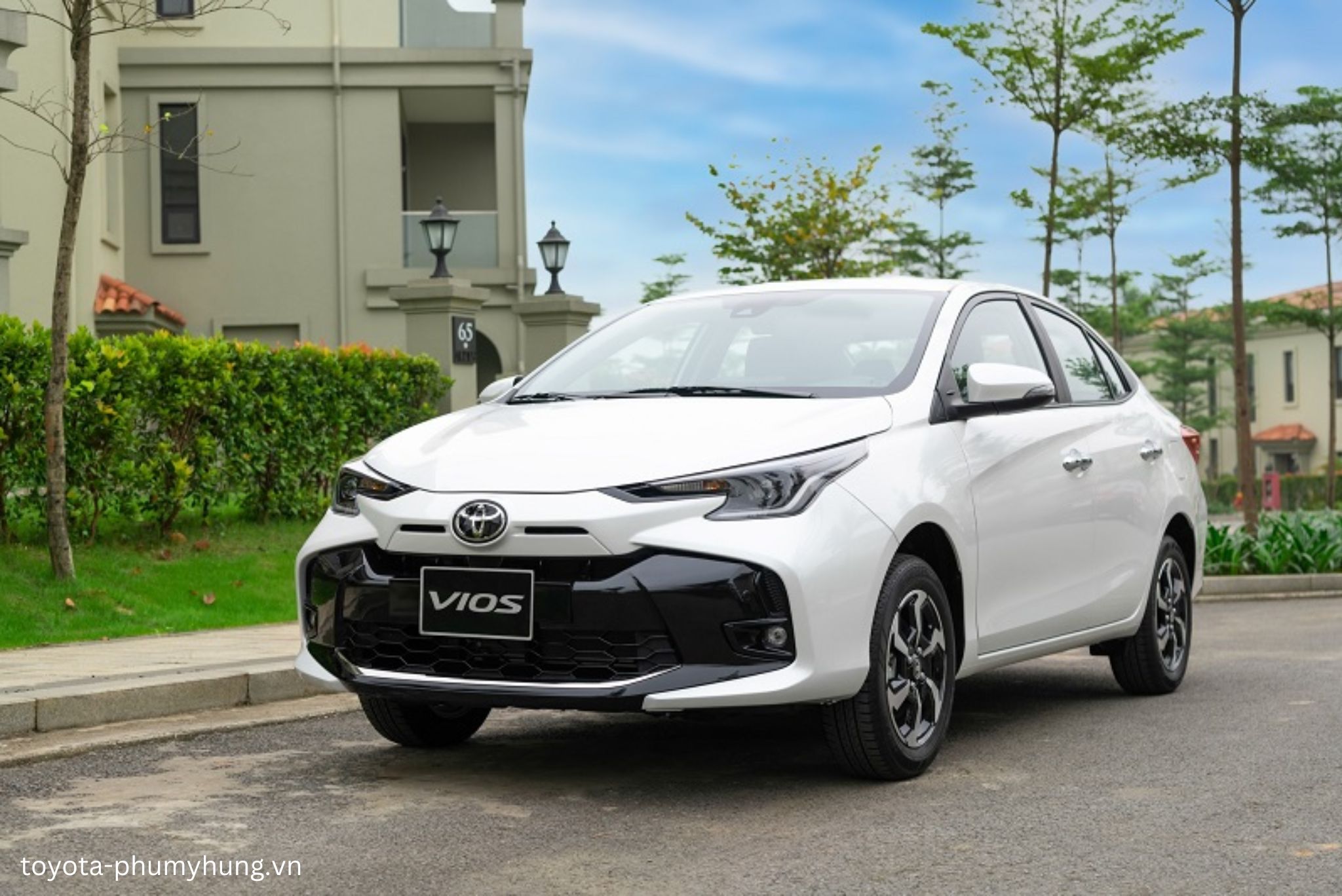 Toyota Vios 2025 - Đánh Giá Chung, Thông Số, Giá Lăn Bánh Mới Nhất 5/2025