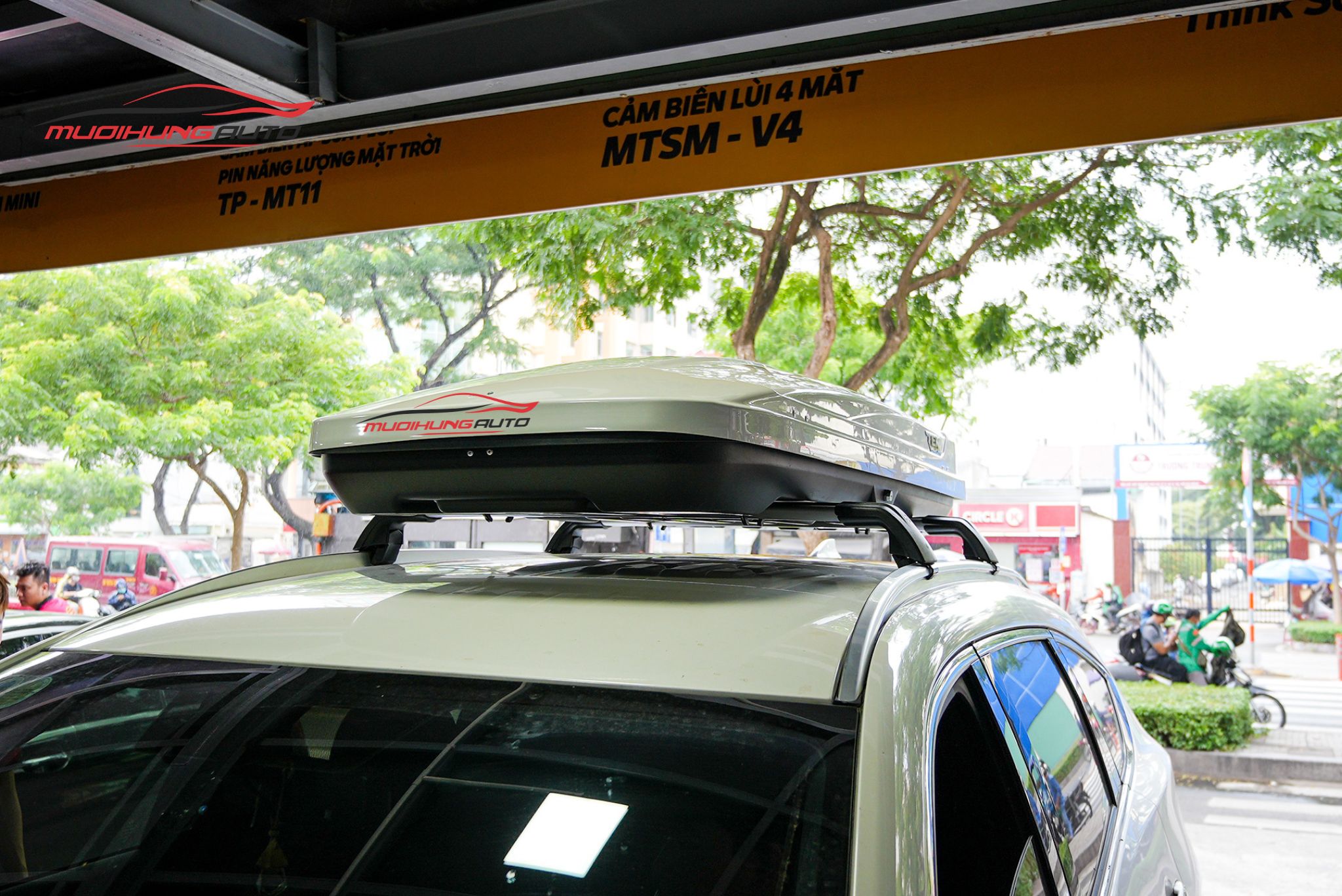 thùng đựng đồ trên nóc xe ô tô 460L